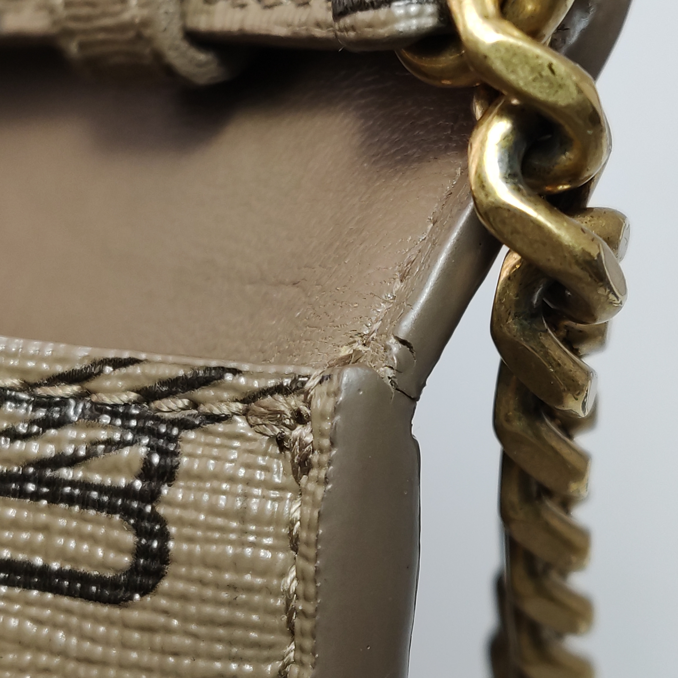 Balenciaga Hourglass Chain Wallet BB Monogram — photo 13 of 16
