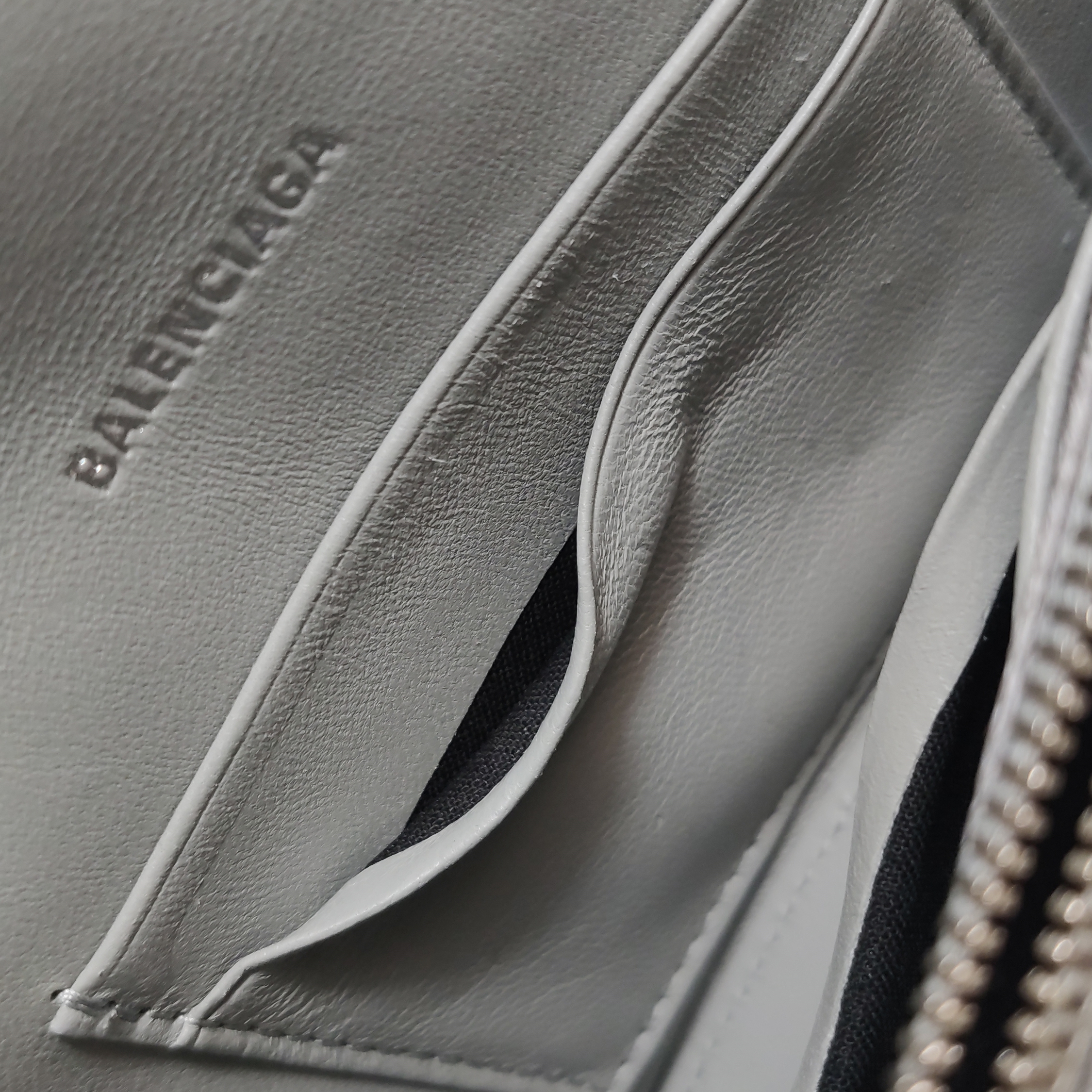 Balenciaga Hourglass Chain Wallet Glitter Leather — photo 8 of 15