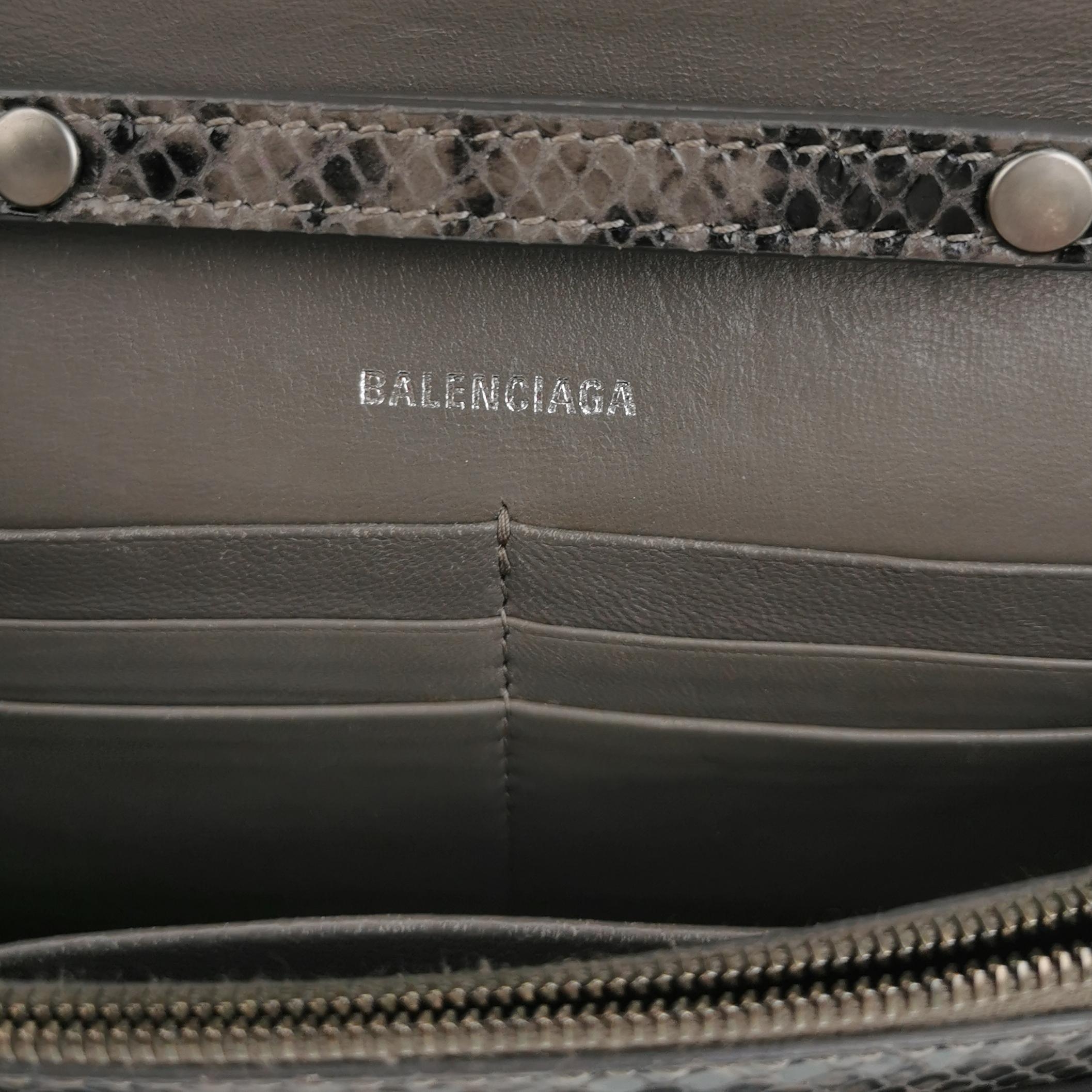 Balenciaga Hourglass Chain Wallet Leather — photo 8 of 20