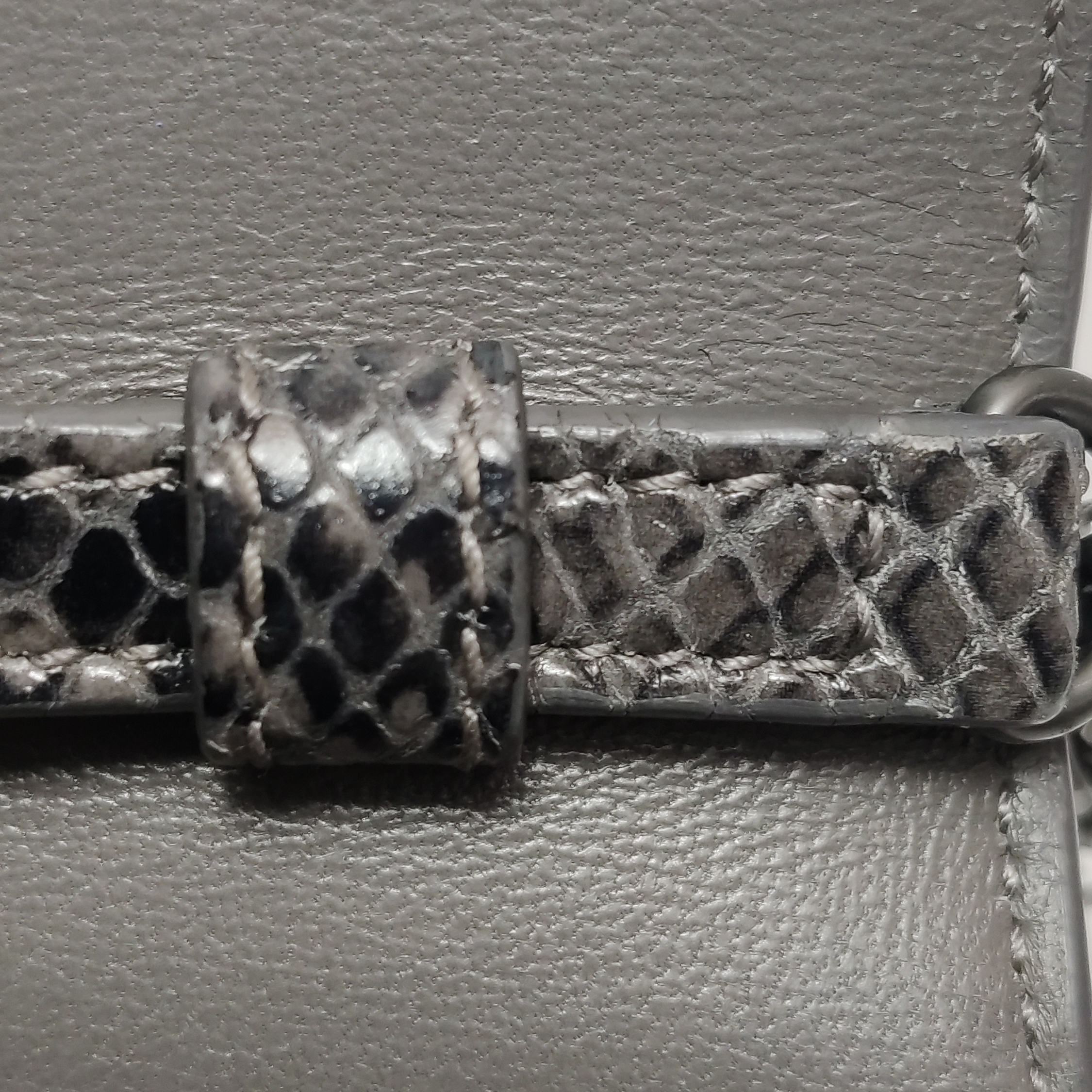 Balenciaga Hourglass Chain Wallet Leather — photo 19 of 20