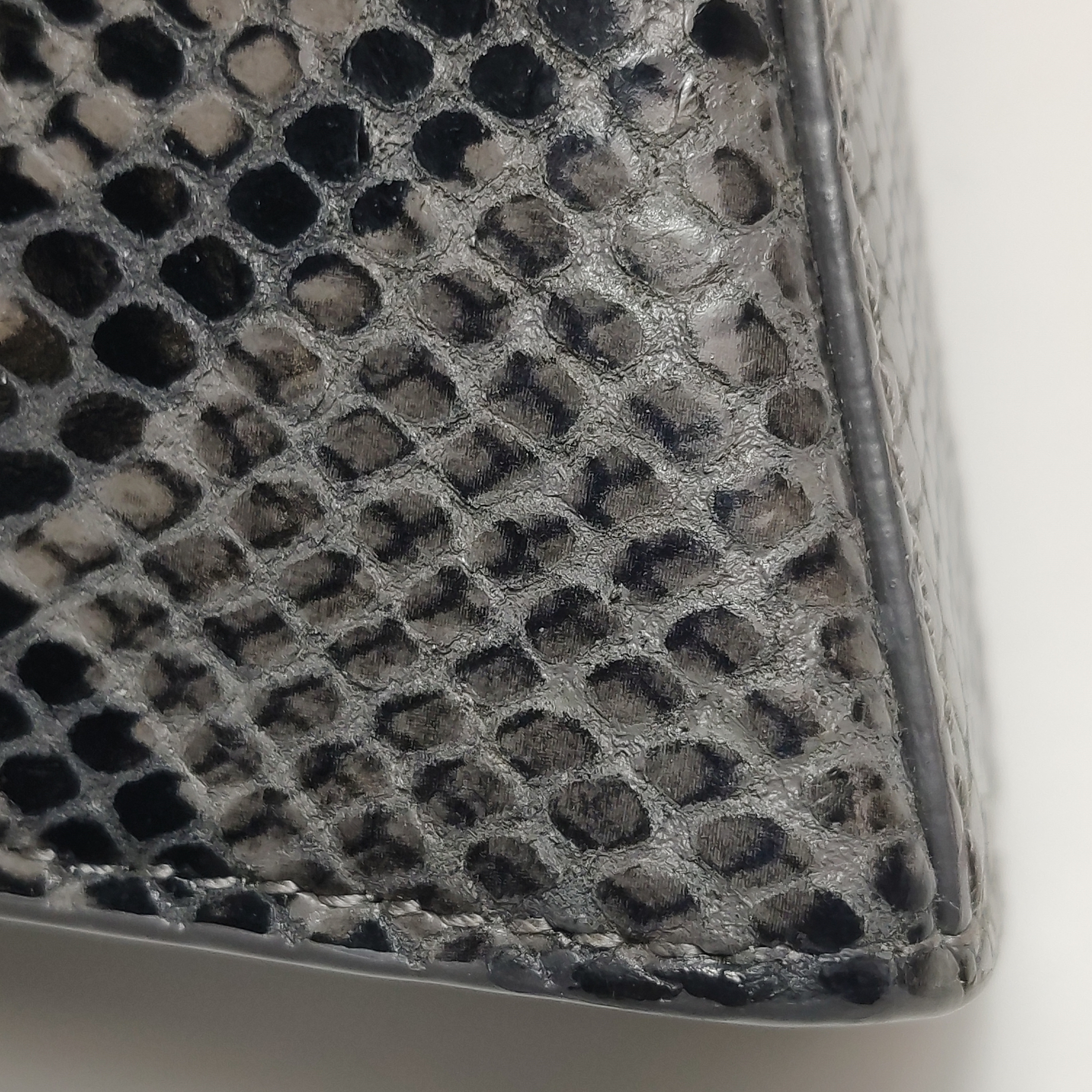 Balenciaga Hourglass Chain Wallet Leather — photo 17 of 20