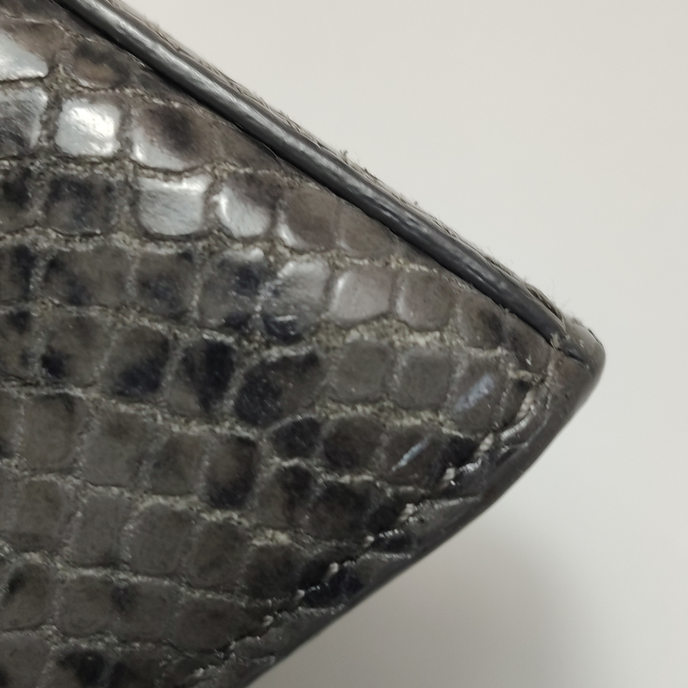 Balenciaga Hourglass Chain Wallet Leather — photo 18 of 20