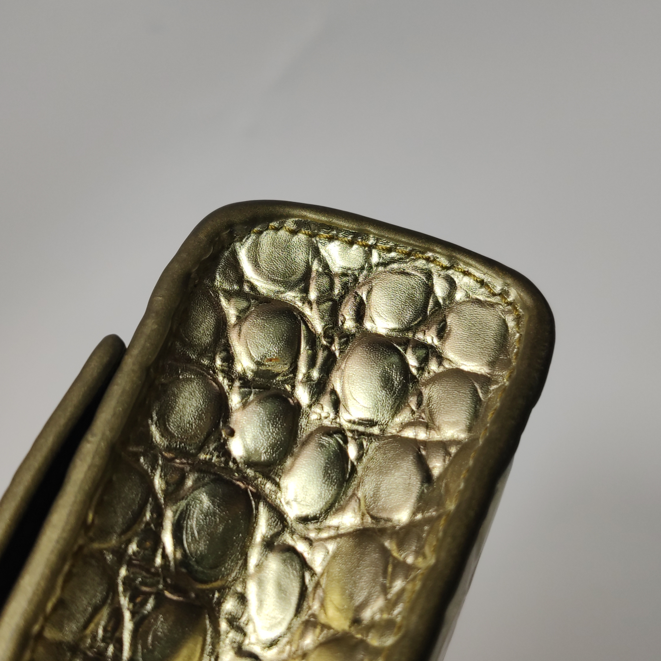 Balenciaga Hourglass Chain Wallet Crocodile Embossed Leather — photo 16 of 20