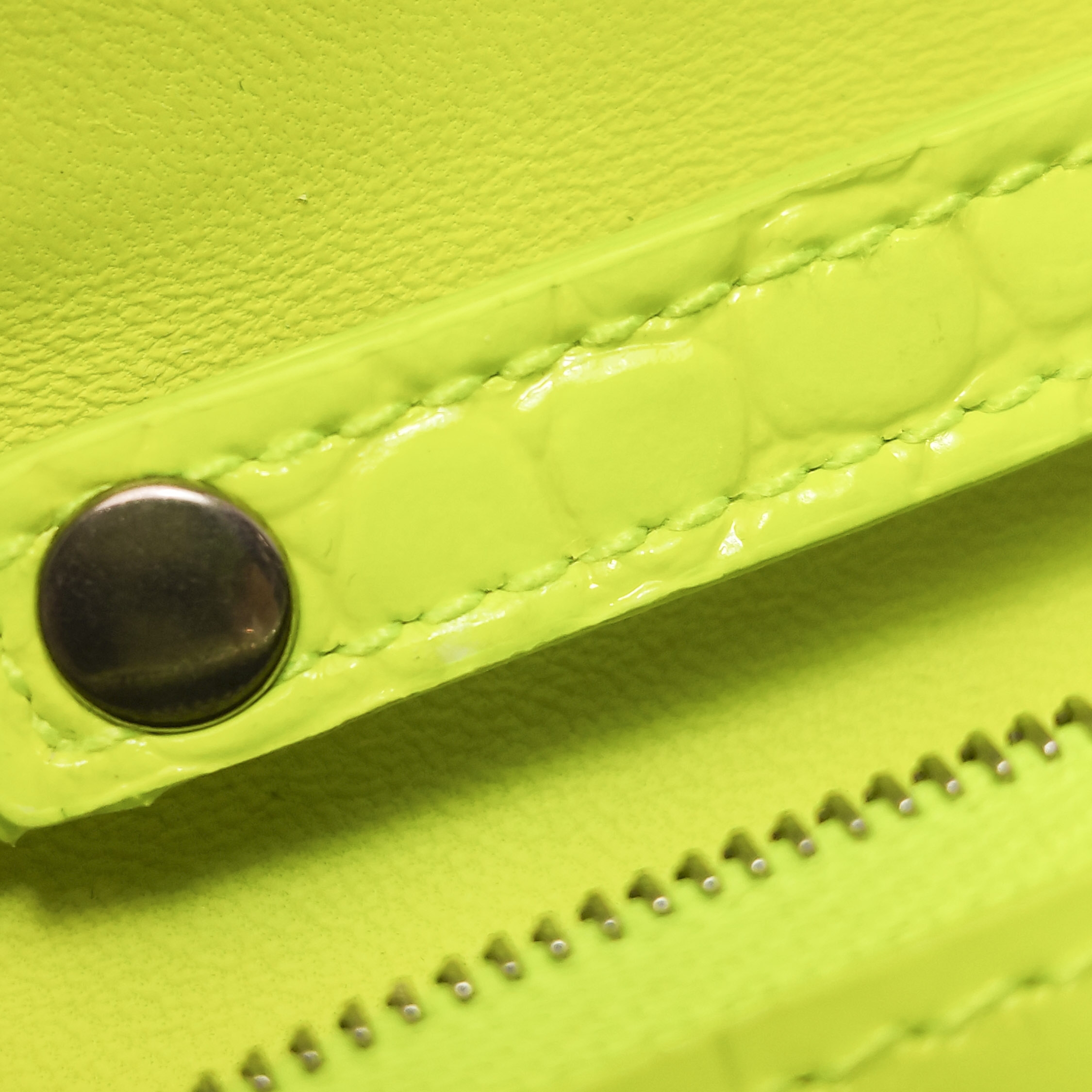 Balenciaga Hourglass Chain Wallet Crocodile Embossed Leather — photo 10 of 18