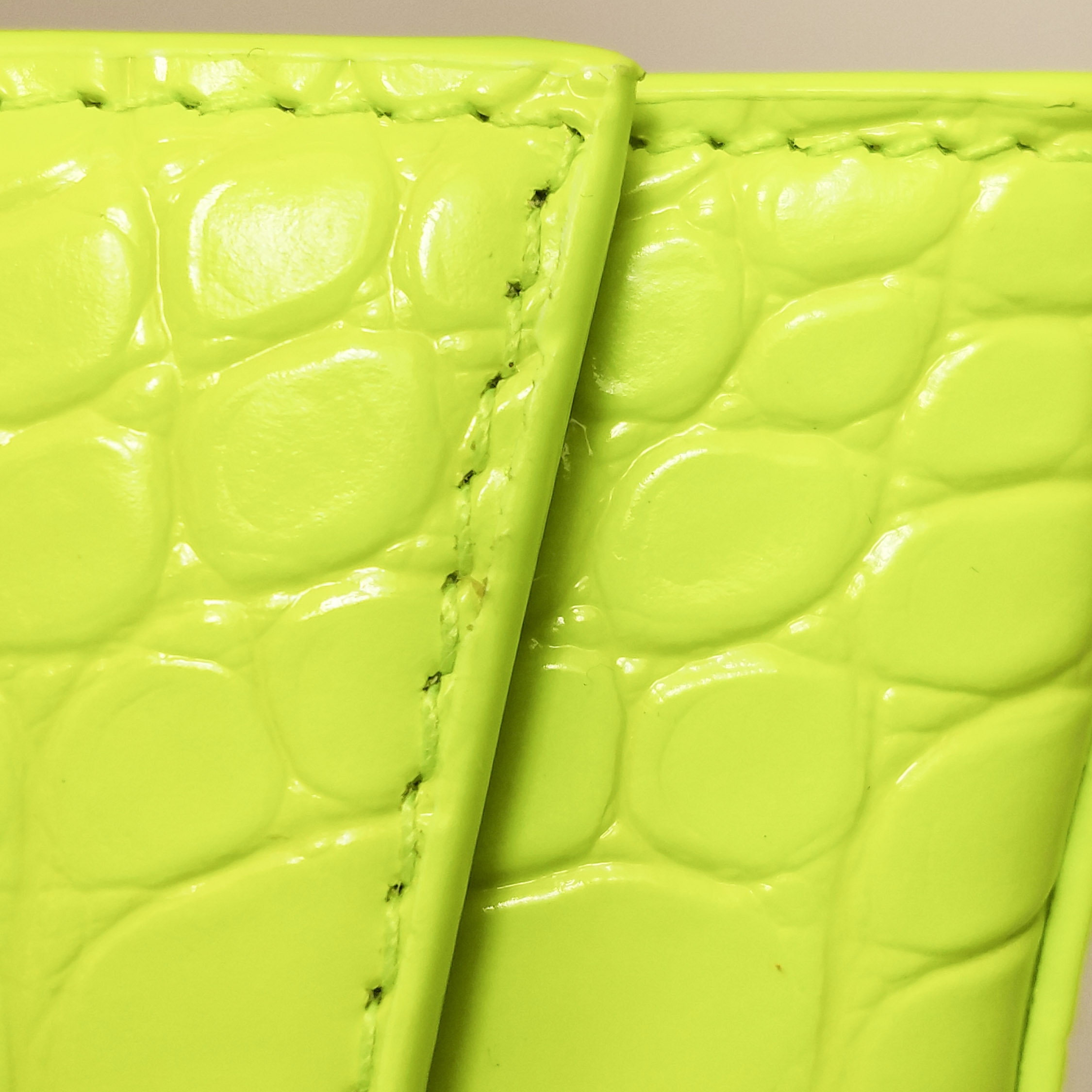 Balenciaga Hourglass Chain Wallet Crocodile Embossed Leather — photo 11 of 18