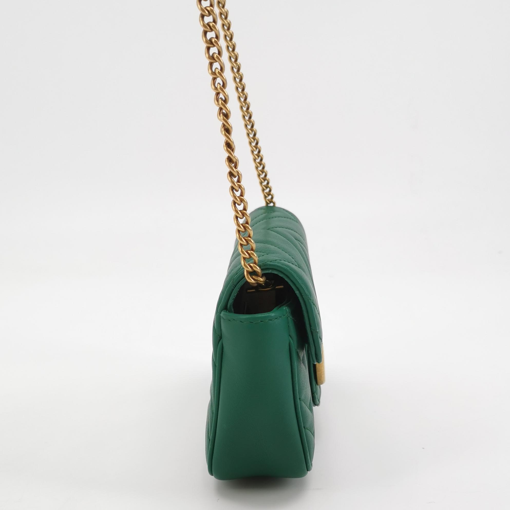 Gucci GG Marmont Flap Bag Matelasse Leather Super Mini — photo 4 of 21
