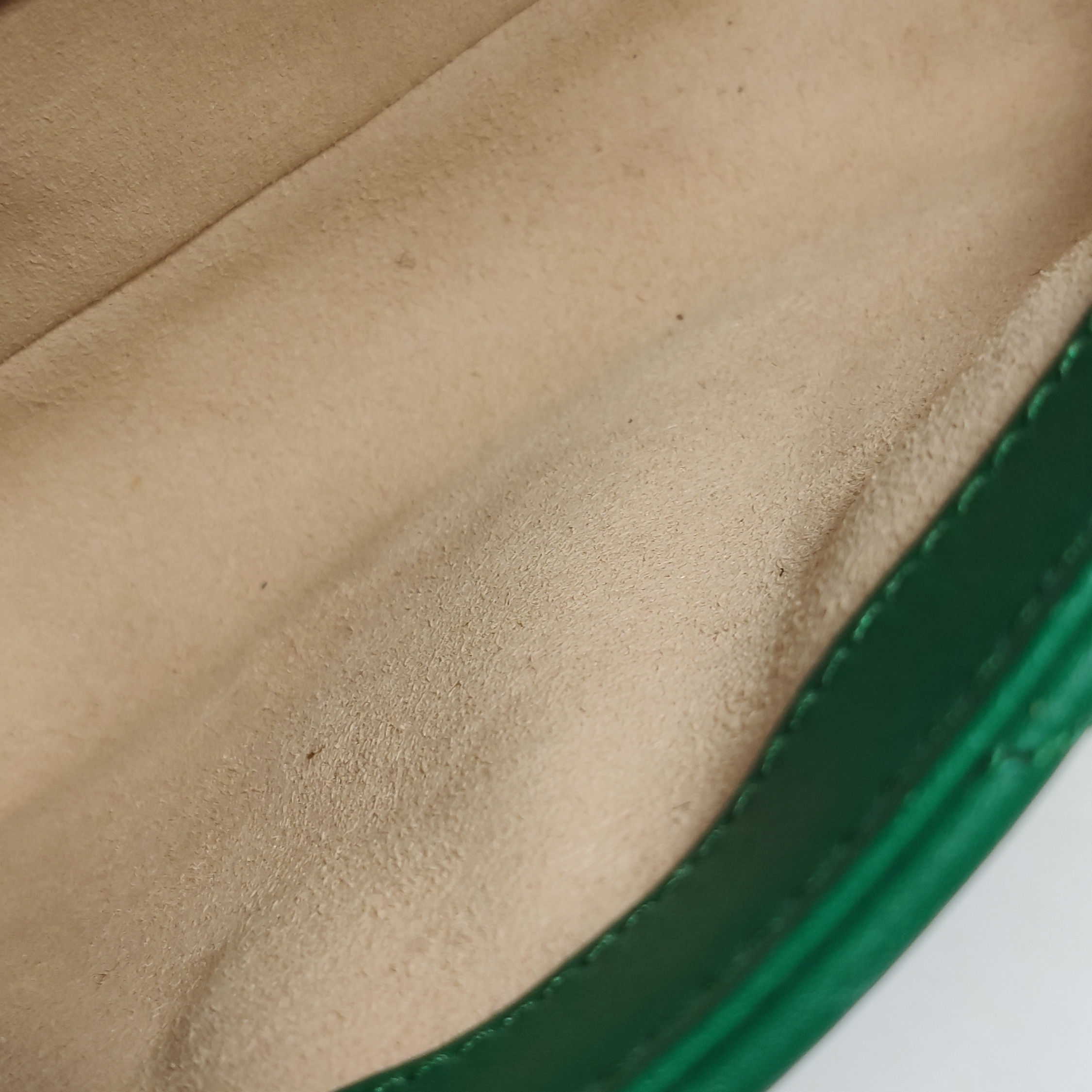 Gucci GG Marmont Flap Bag Matelasse Leather Super Mini — photo 8 of 21