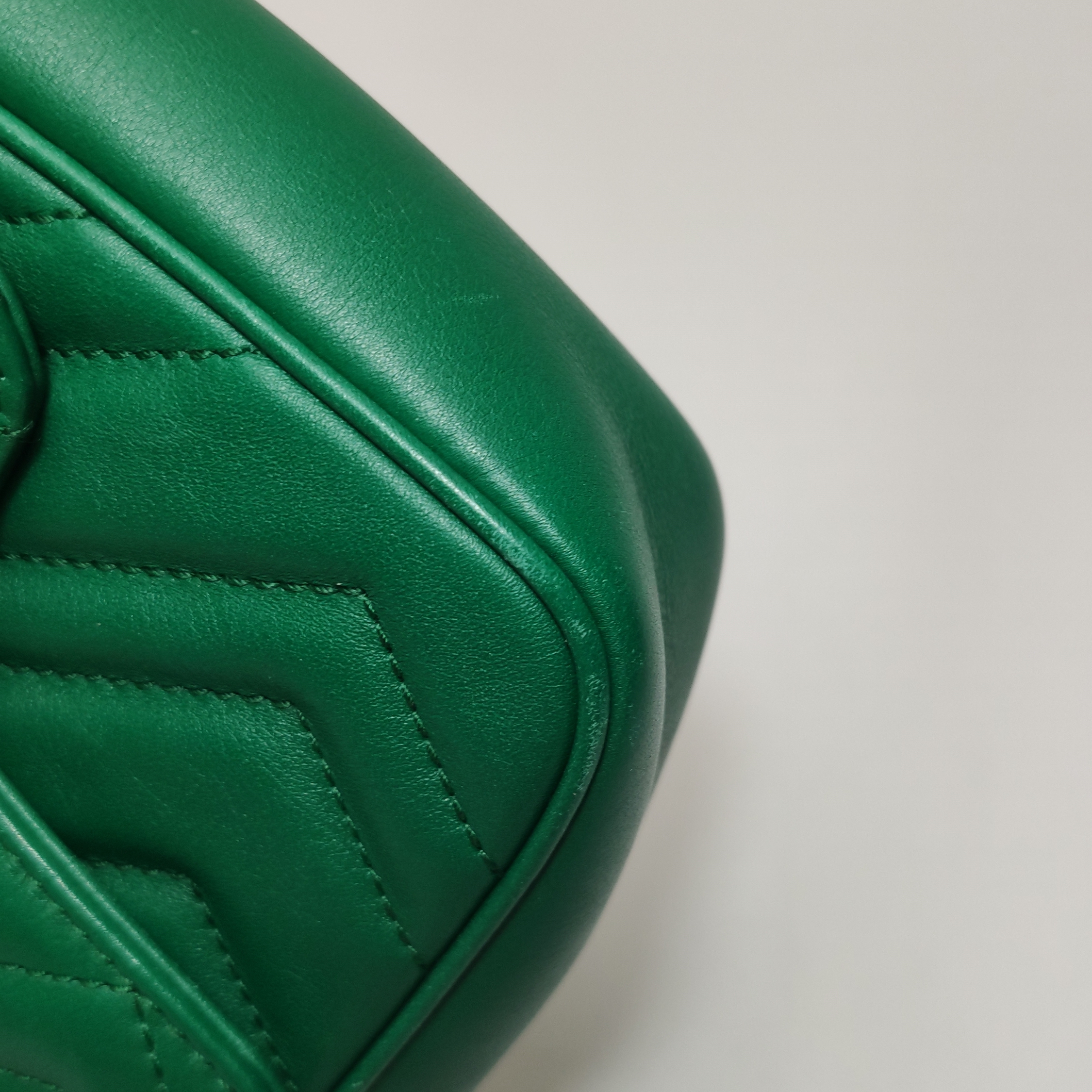 Gucci GG Marmont Flap Bag Matelasse Leather Super Mini — photo 15 of 21