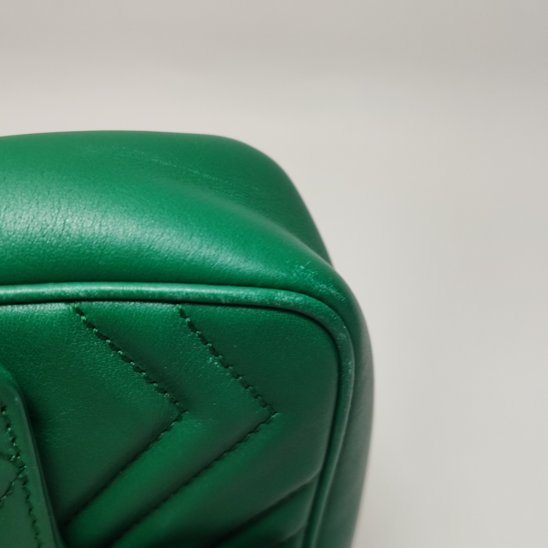 Gucci GG Marmont Flap Bag Matelasse Leather Super Mini — photo 17 of 21