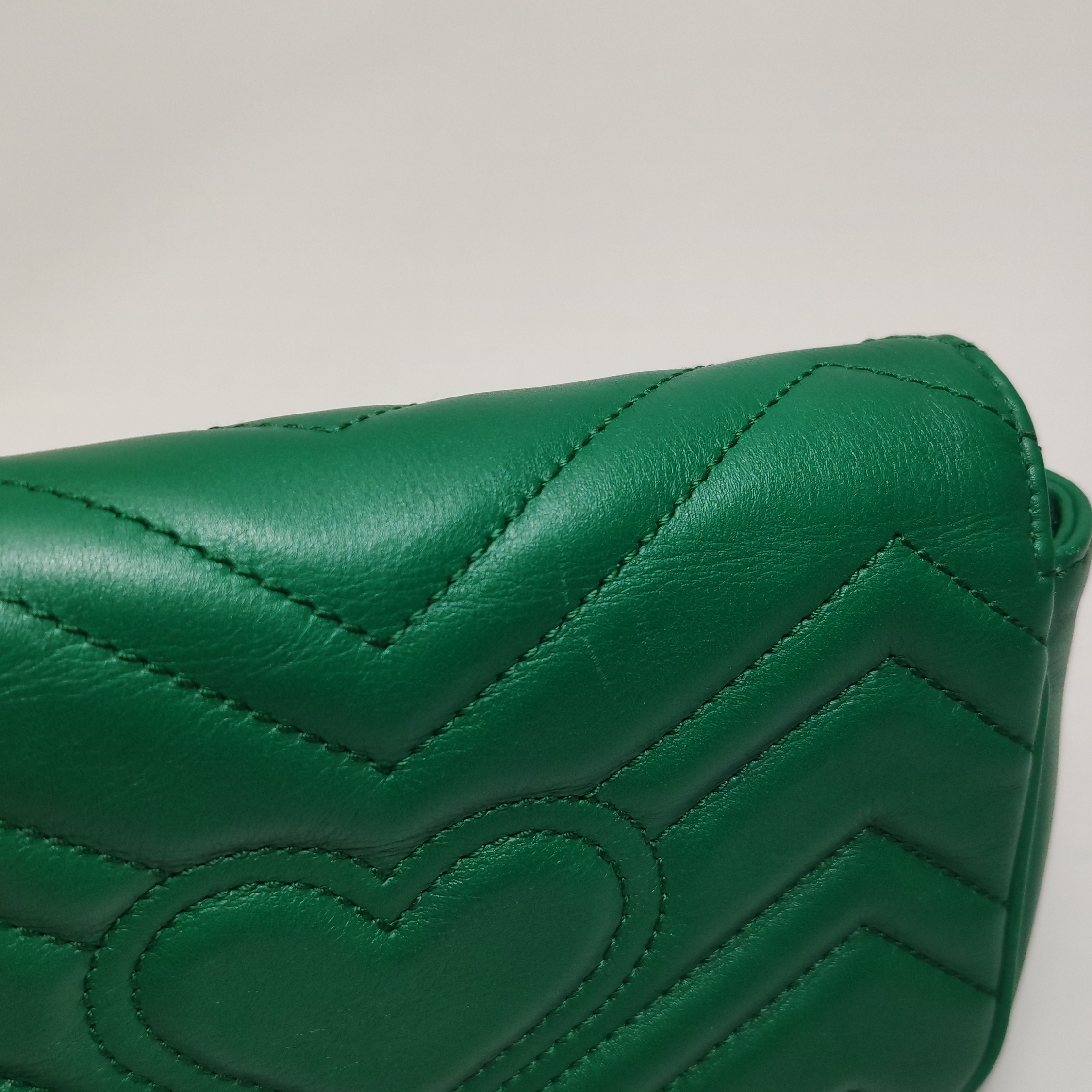 Gucci GG Marmont Flap Bag Matelasse Leather Super Mini — photo 13 of 21