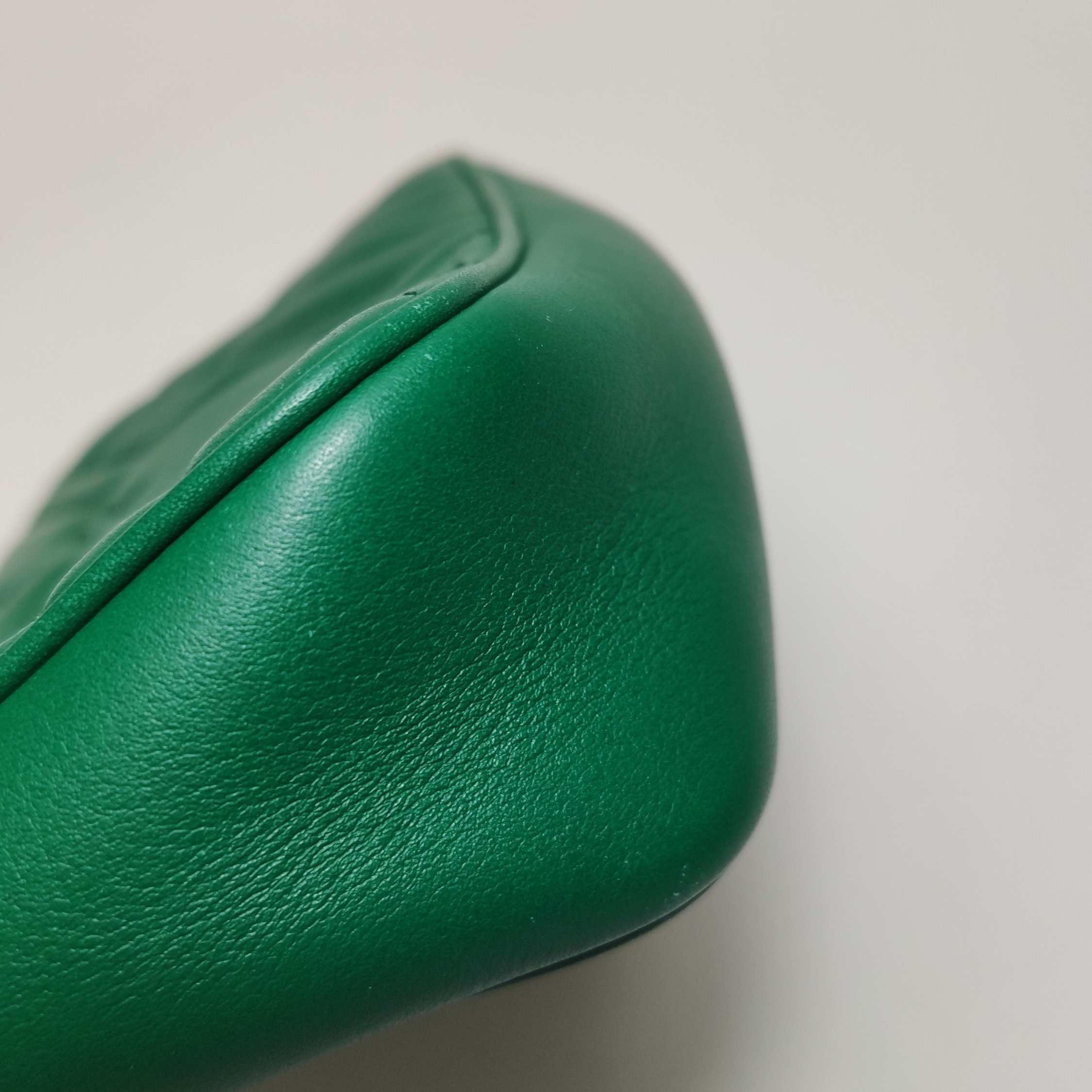Gucci GG Marmont Flap Bag Matelasse Leather Super Mini — photo 18 of 21