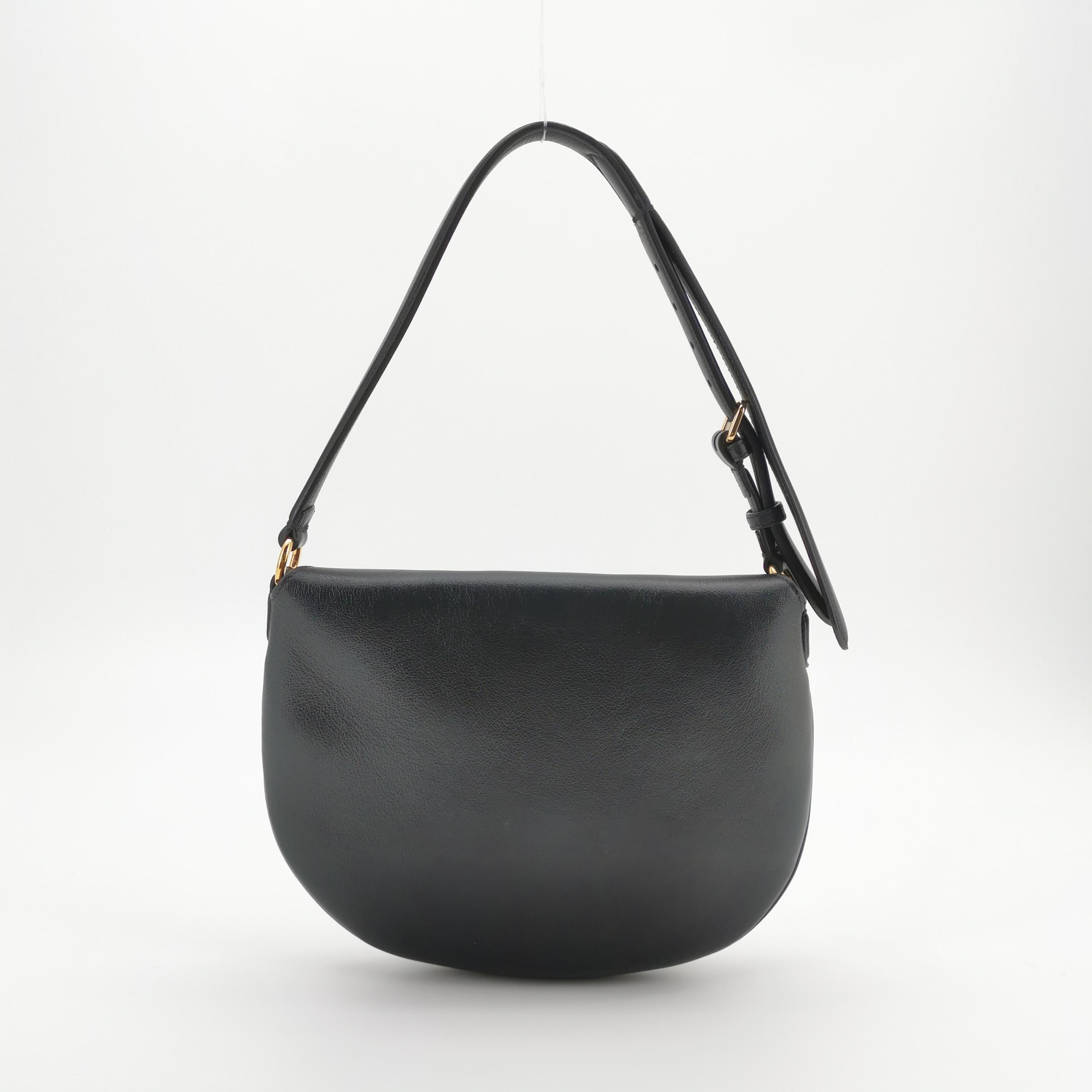 Fendi Crescent Gold Hardware Logo Shoulder Bag Black — photo 5 of 13