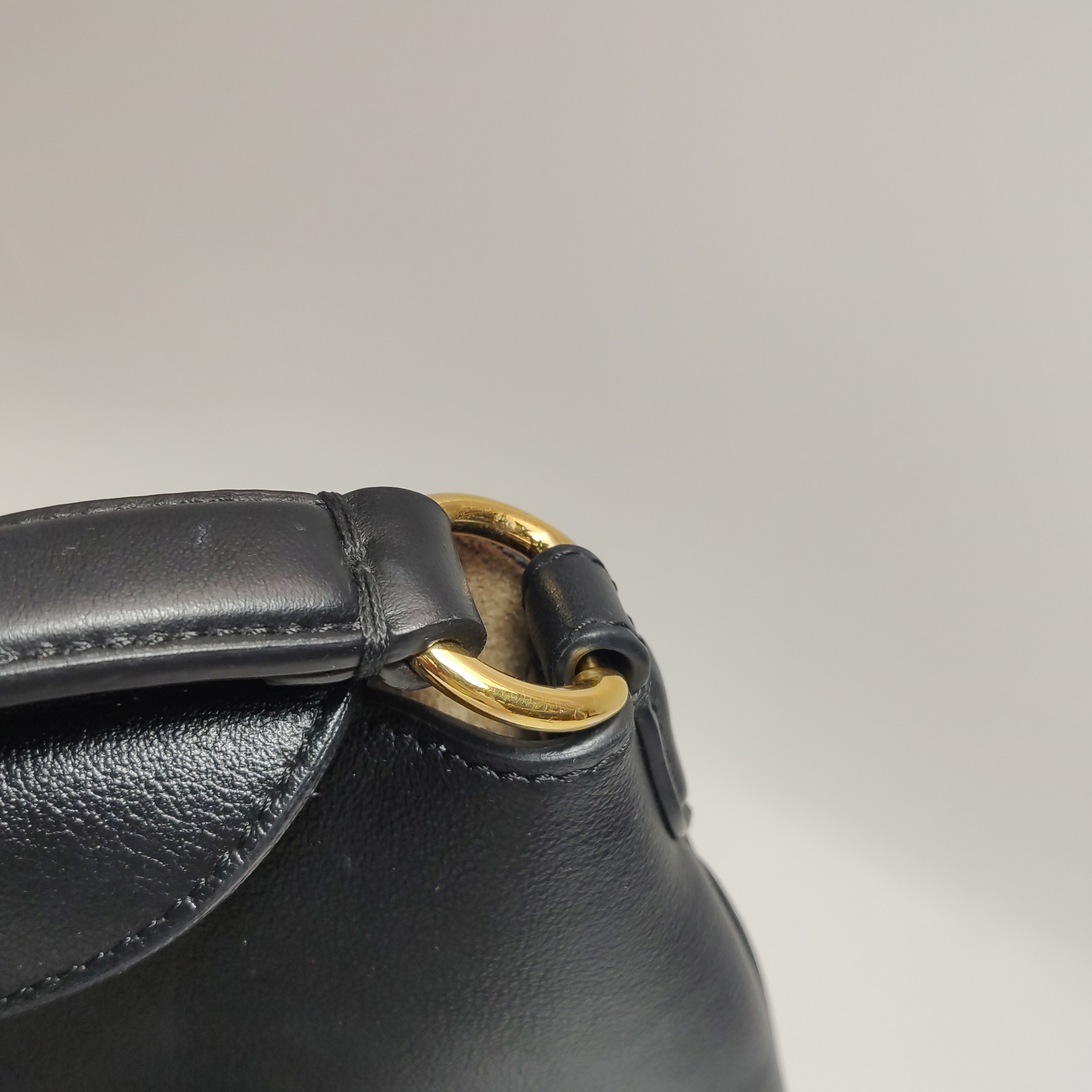 Fendi Crescent Gold Hardware Logo Shoulder Bag Black — photo 12 of 13