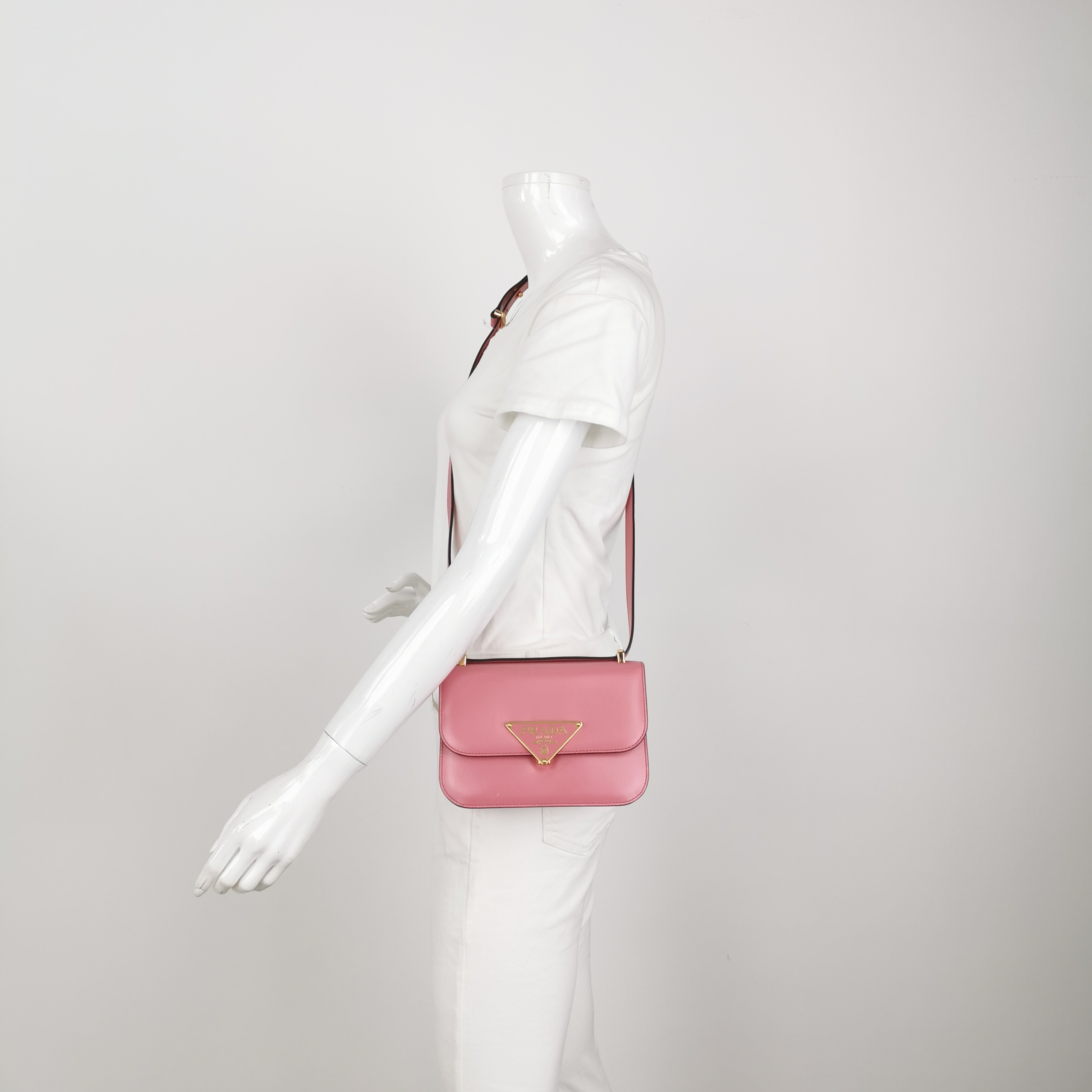 Prada Embleme Flap Bag Saffiano Leather — photo 7 of 17