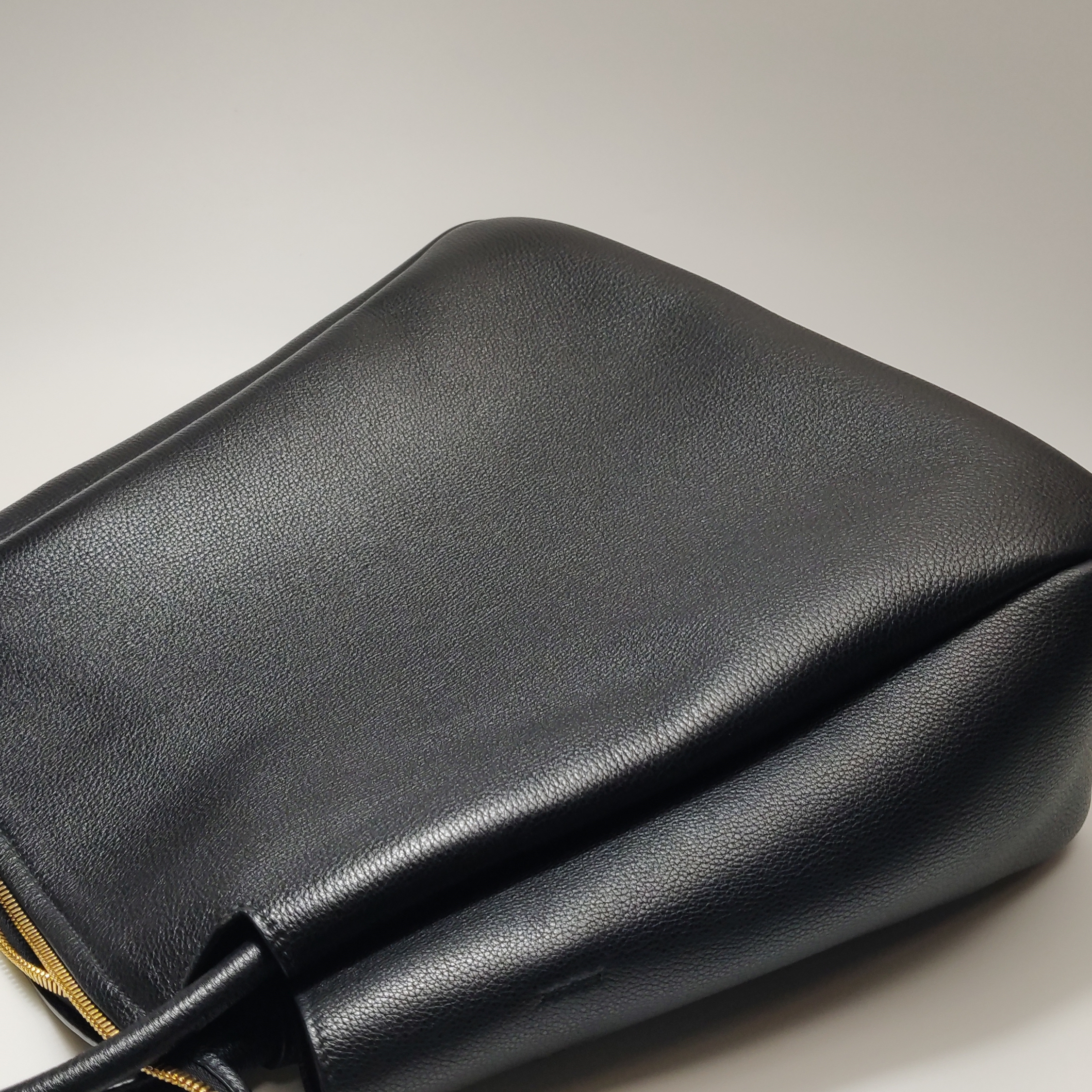 Prada Tote Soft Cowhide leather Medium — photo 8 of 16