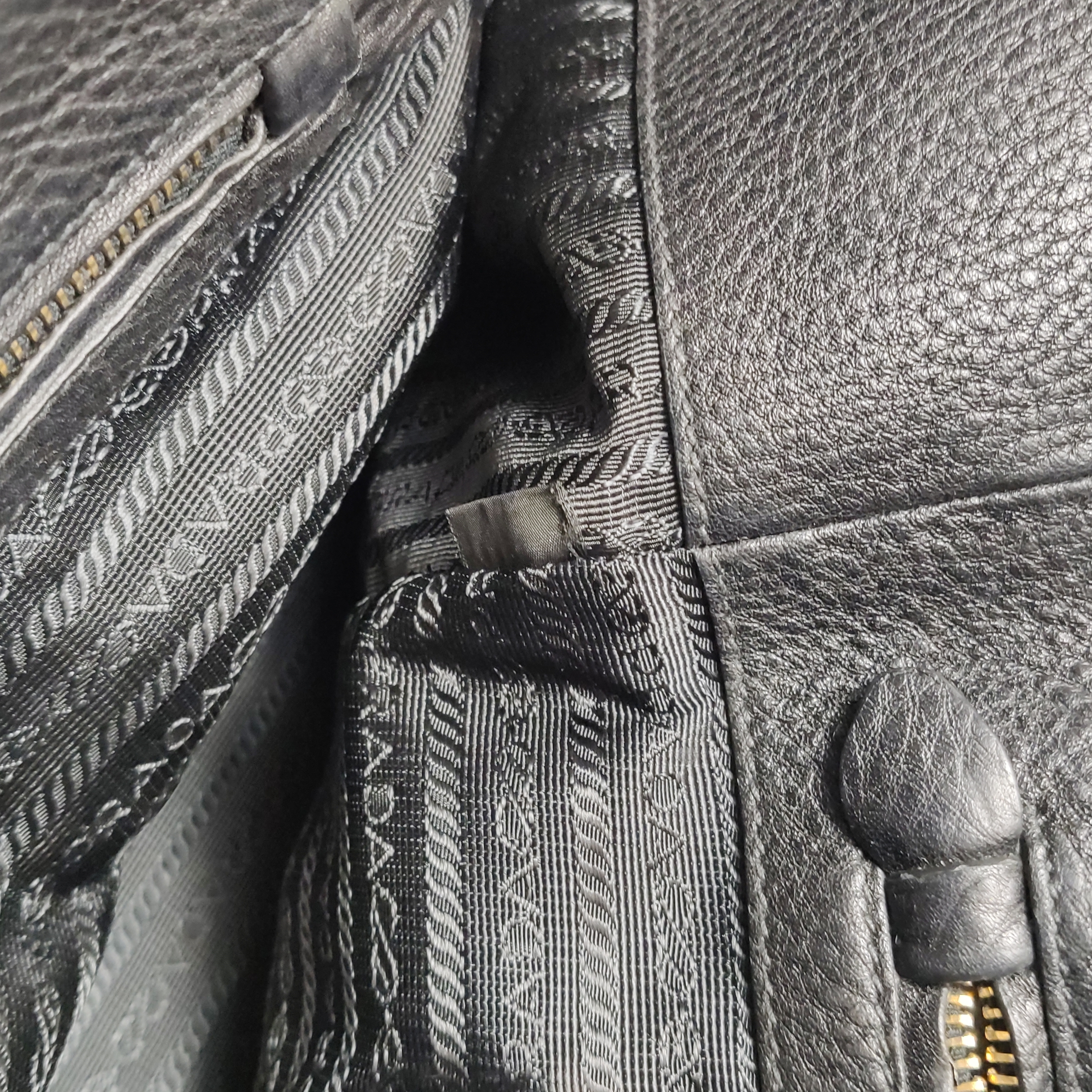 Prada Convertible Shopping Tote Vitello Daino — photo 10 of 20
