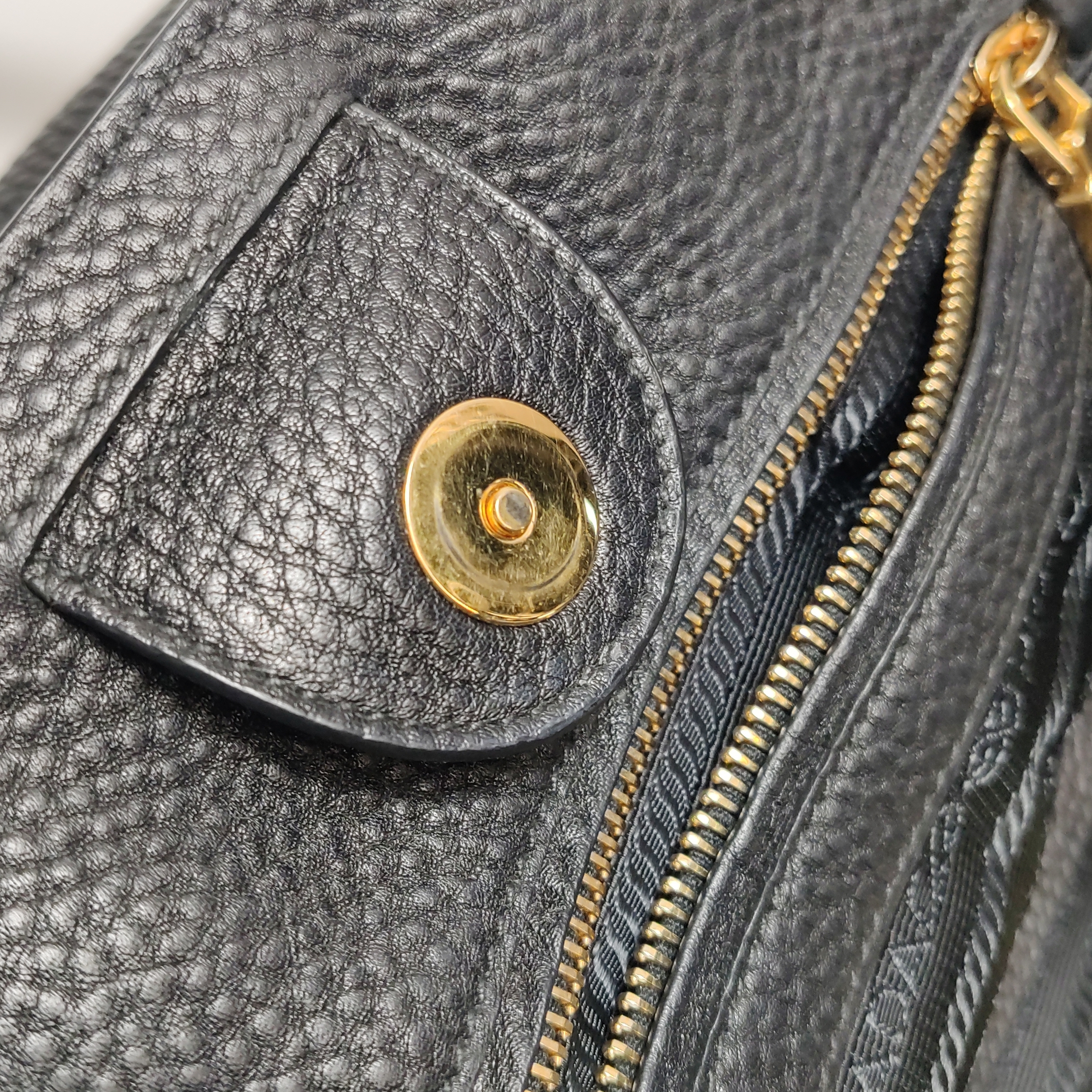 Prada Convertible Shopping Tote Vitello Daino — photo 12 of 20