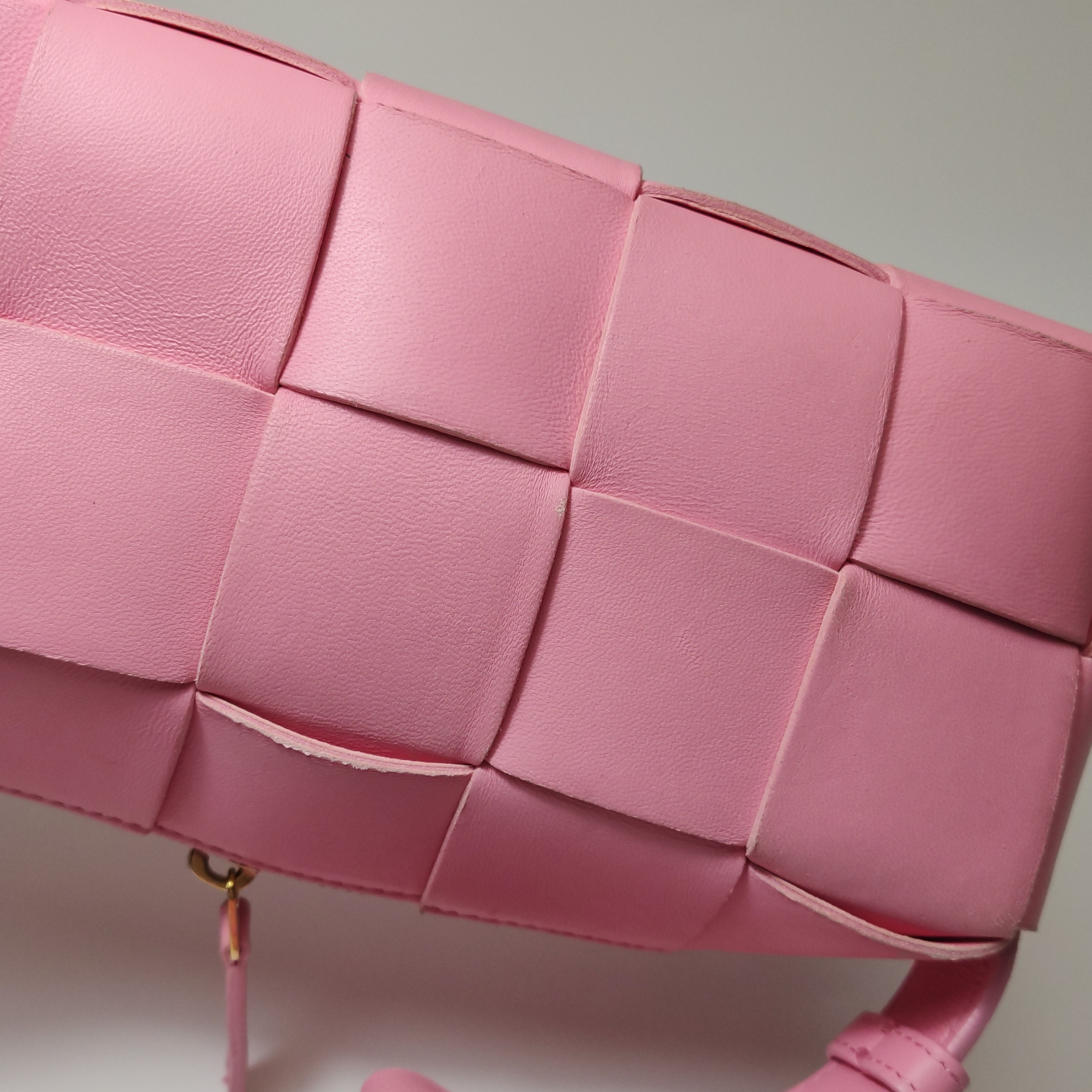 Bottega Veneta Brick Cassette Shoulder Bag Maxi Intrecciato Leather Small — photo 9 of 17