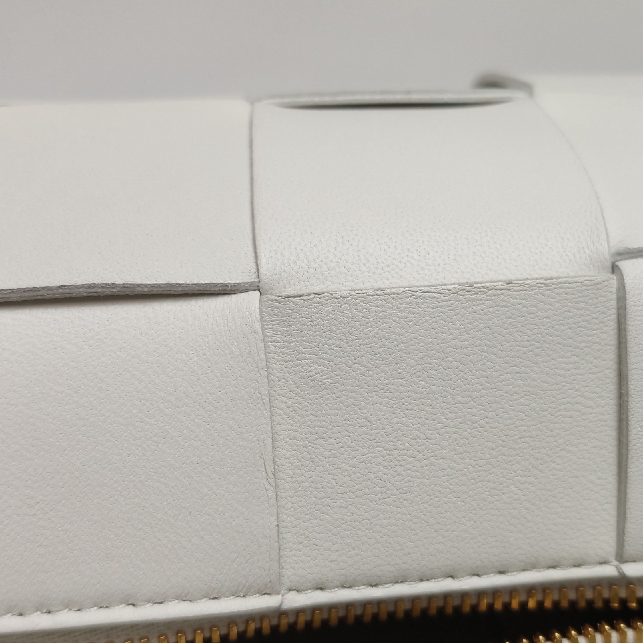 Bottega Veneta Brick Cassette Shoulder Bag Maxi Intrecciato Leather Small — photo 10 of 13