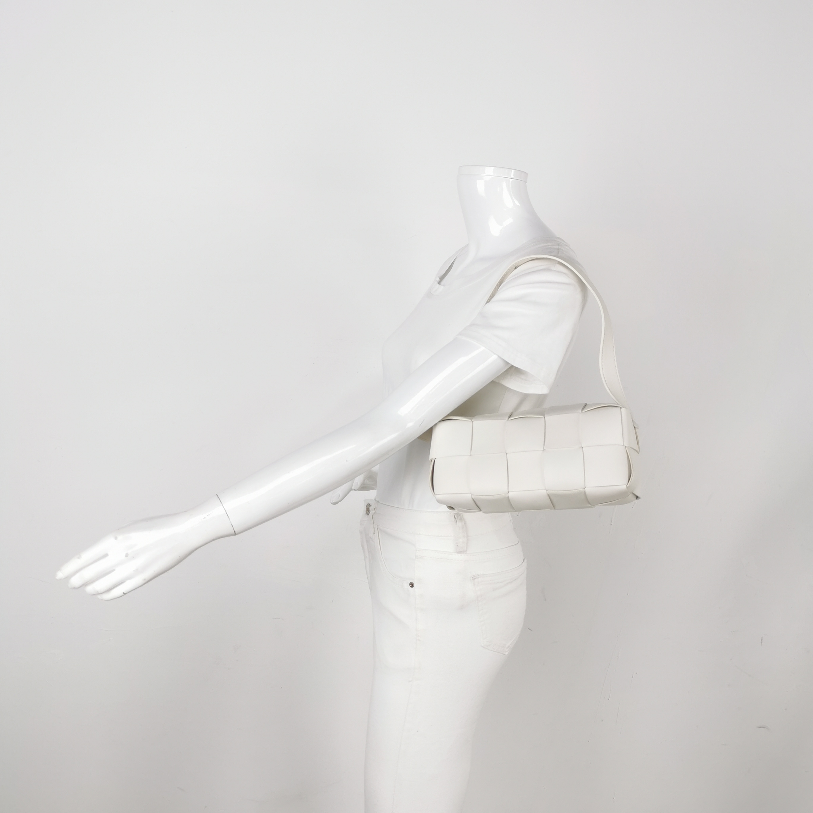 Bottega Veneta Brick Cassette Shoulder Bag Maxi Intrecciato Leather Small — alternate view