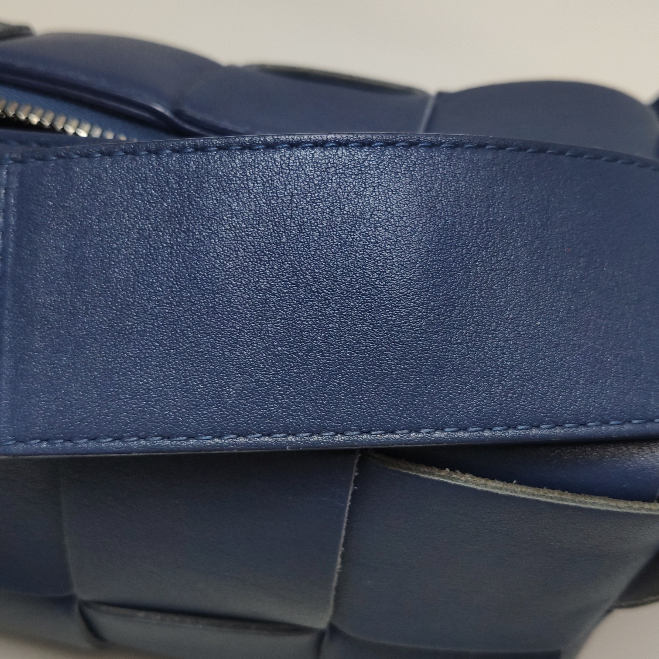 Bottega Veneta Brick Cassette Shoulder Bag Maxi Intrecciato Leather Small — photo 12 of 17