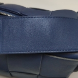 Bottega Veneta Brick Cassette Shoulder Bag Maxi Intrecciato Leather Small — thumbnail 12