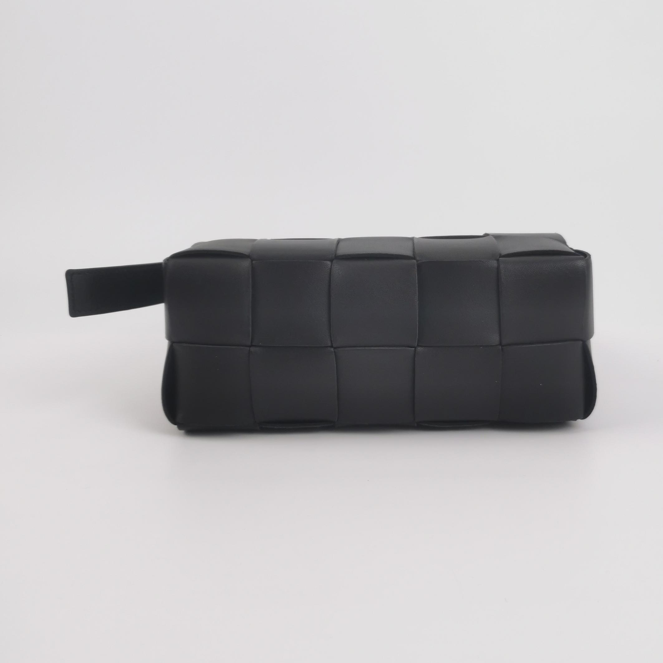 Bottega Veneta Brick Cassette Shoulder Bag Maxi Intrecciato Leather Small — photo 6 of 9