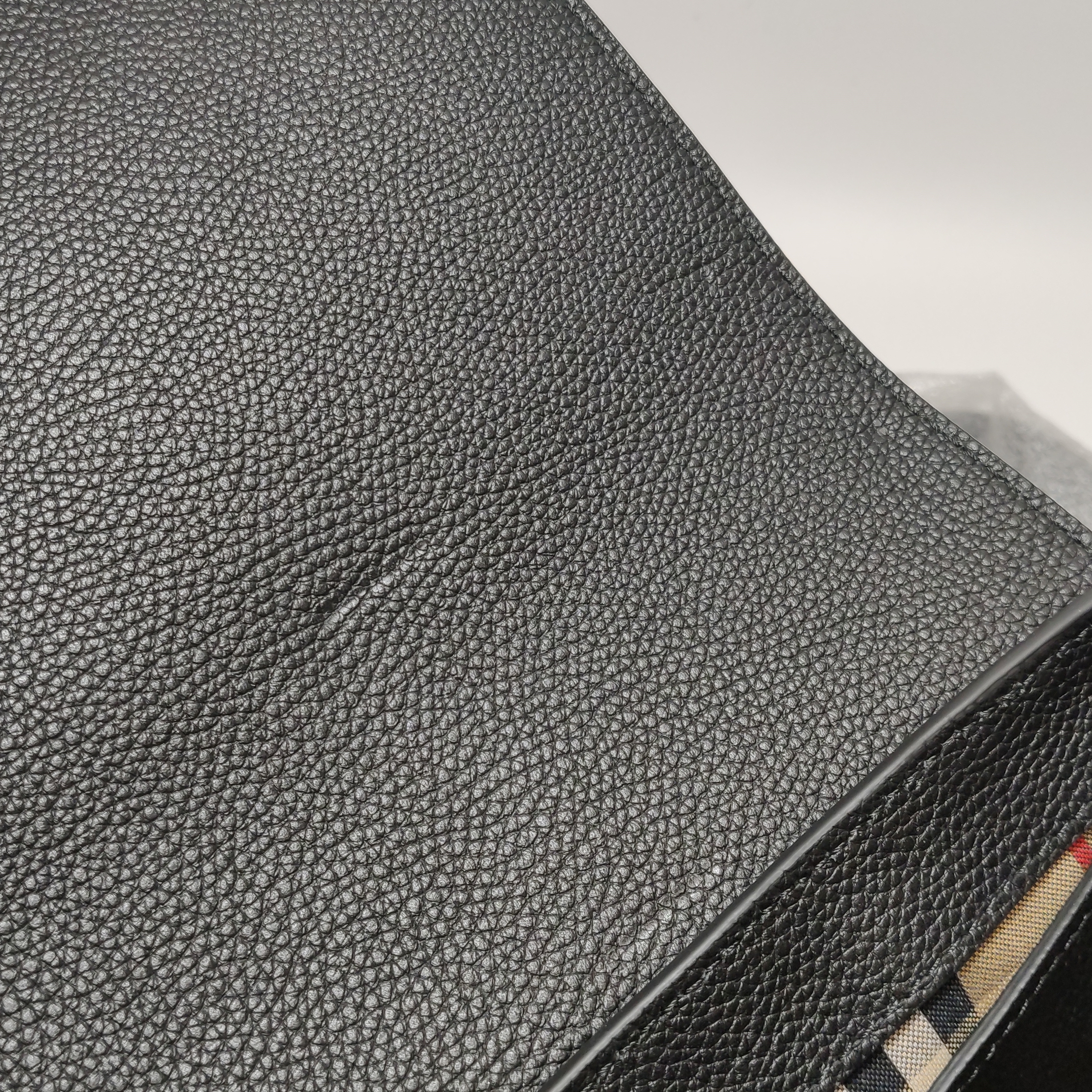 Burberry Note Crossbody Bag Leather with Vintage Check Canvas Medium — photo 9 of 12