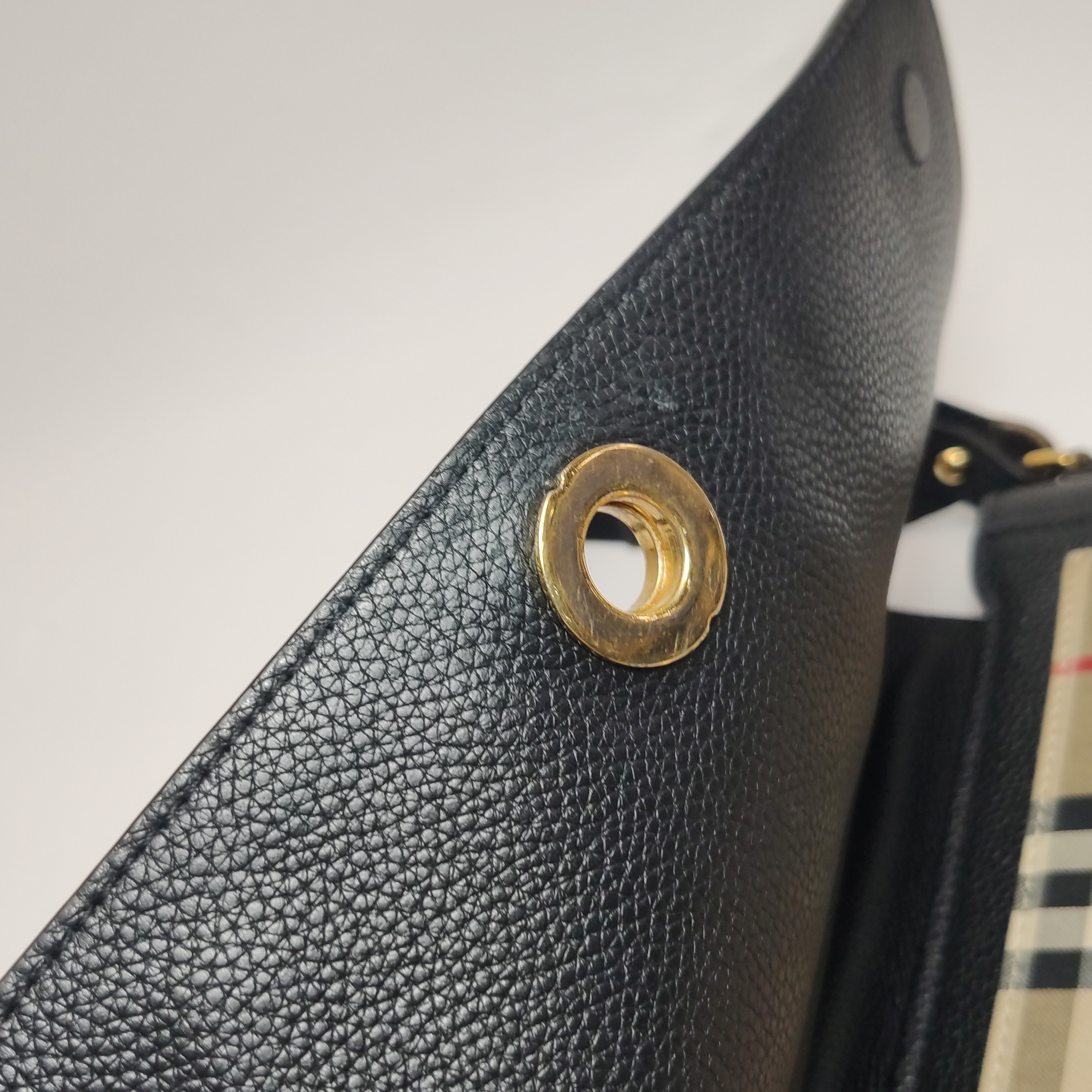 Burberry Note Crossbody Bag Leather with Vintage Check Canvas Medium — photo 12 of 17