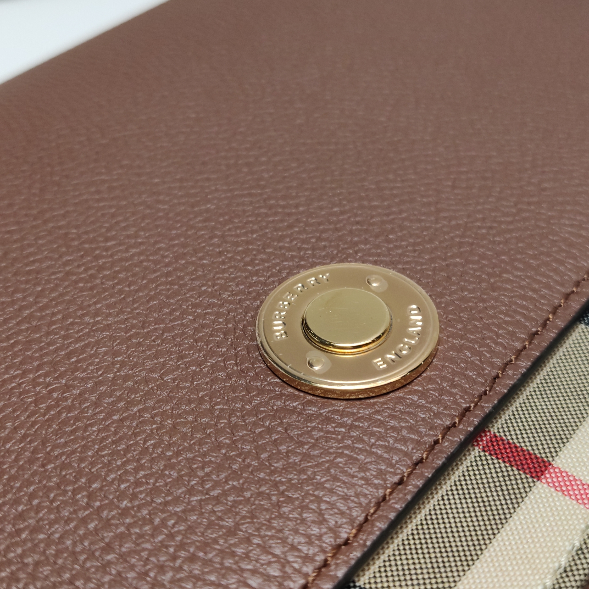 Burberry Note Crossbody Bag Leather with Vintage Check Canvas Medium — photo 9 of 15