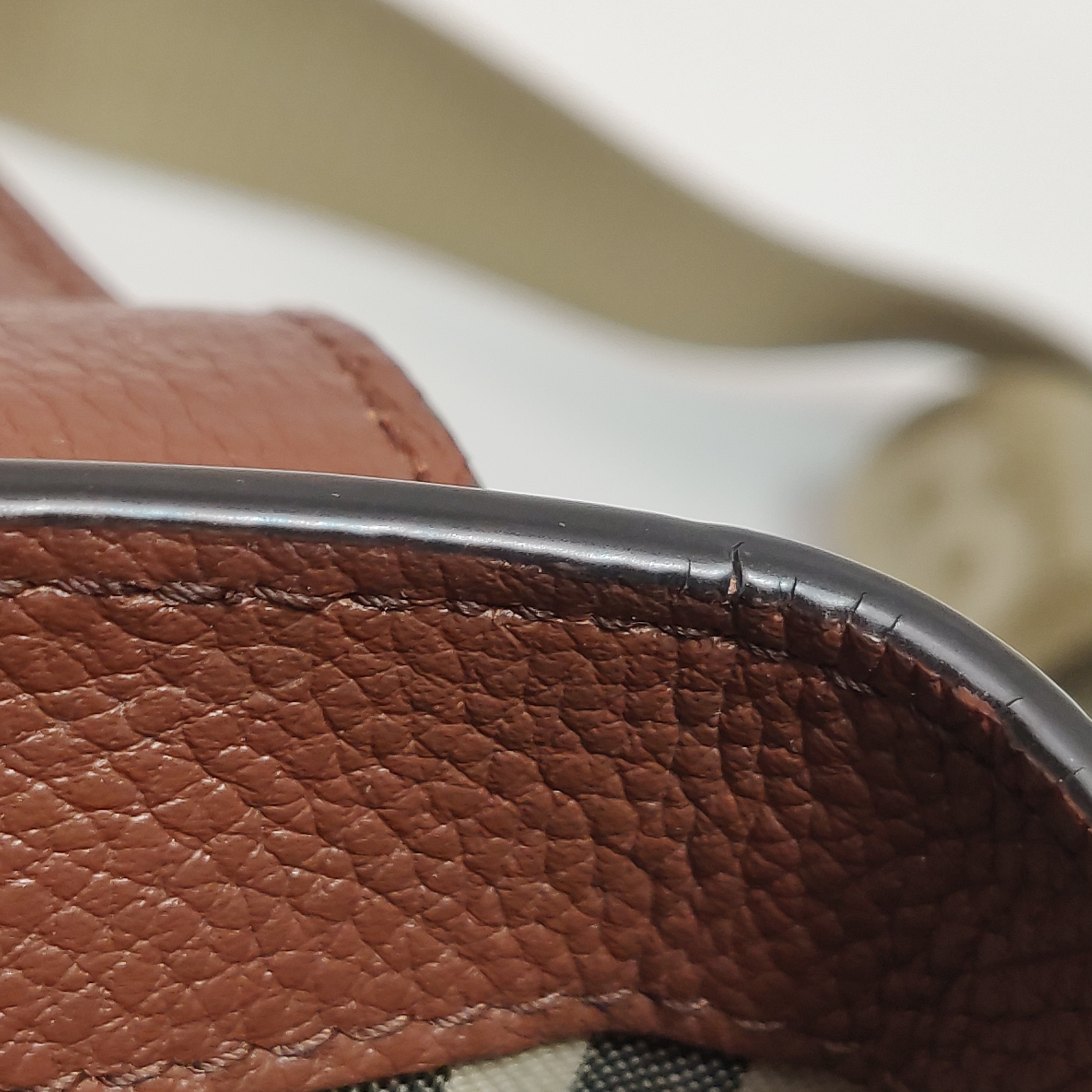 Burberry Note Crossbody Bag Leather with Vintage Check Canvas Medium — photo 17 of 18