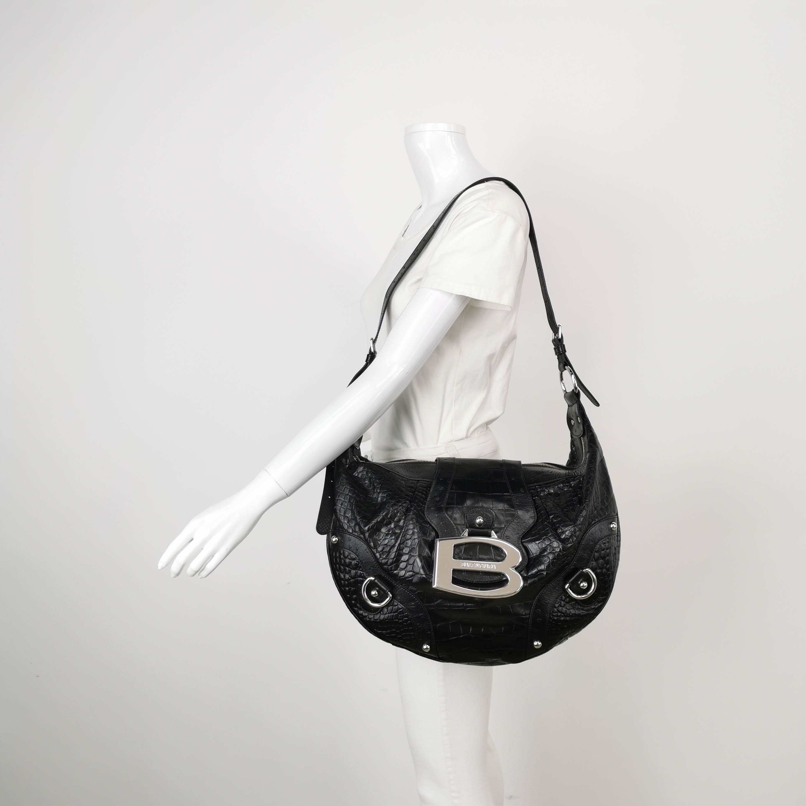Balenciaga Essex Shoulder Bag Leather — photo 9 of 17