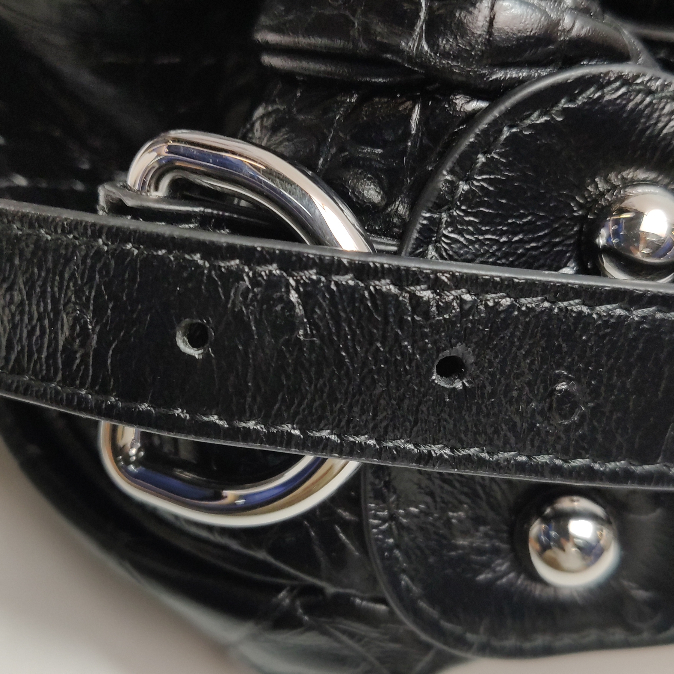 Balenciaga Essex Shoulder Bag Leather — photo 13 of 17