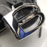 Balenciaga Essex Shoulder Bag Leather — thumbnail 10