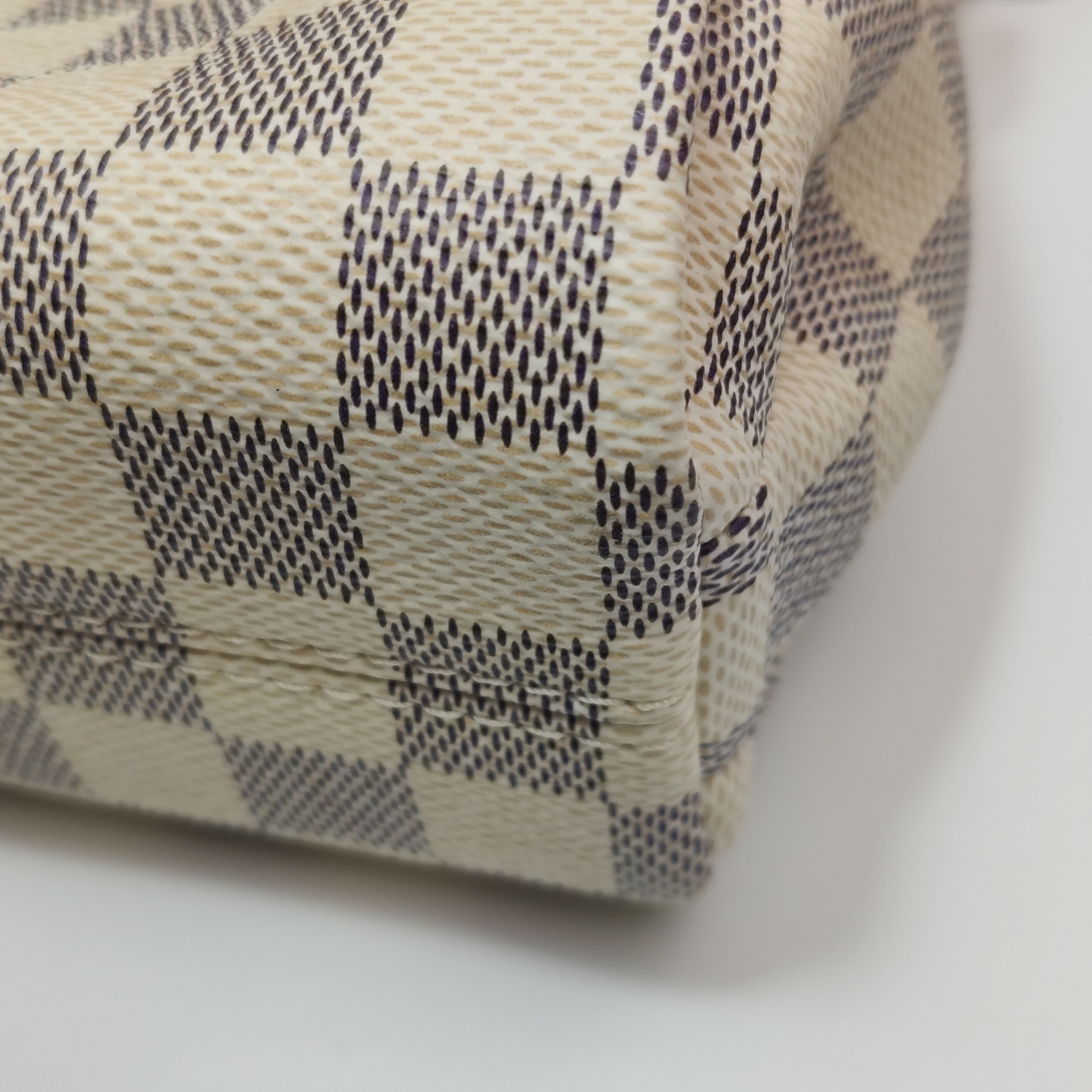 Louis Vuitton(LV) Croisette Handbag Damier — photo 8 of 16