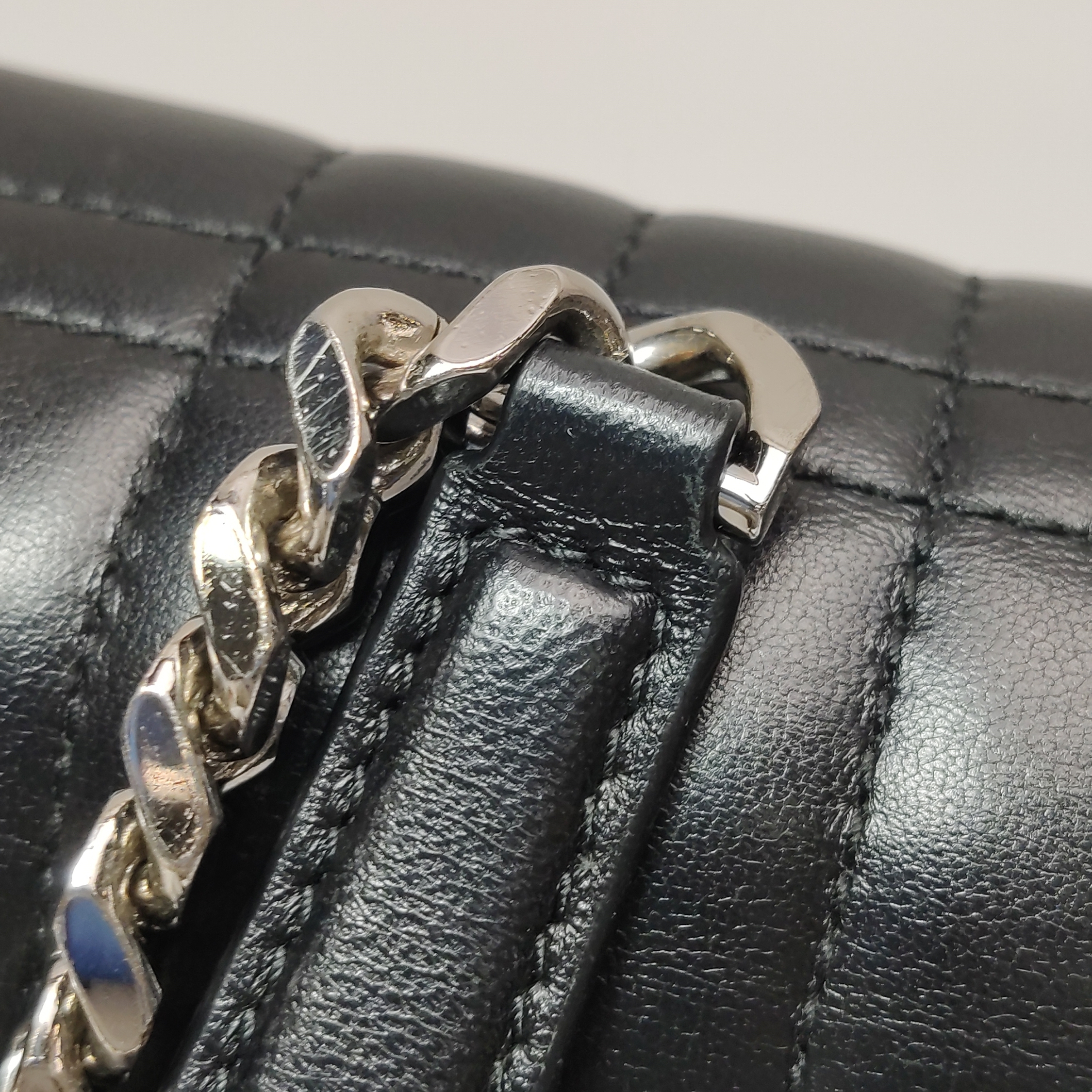 Burberry Lola Shoulder Bag Quilted Lambskin Small — photo 18 of 19