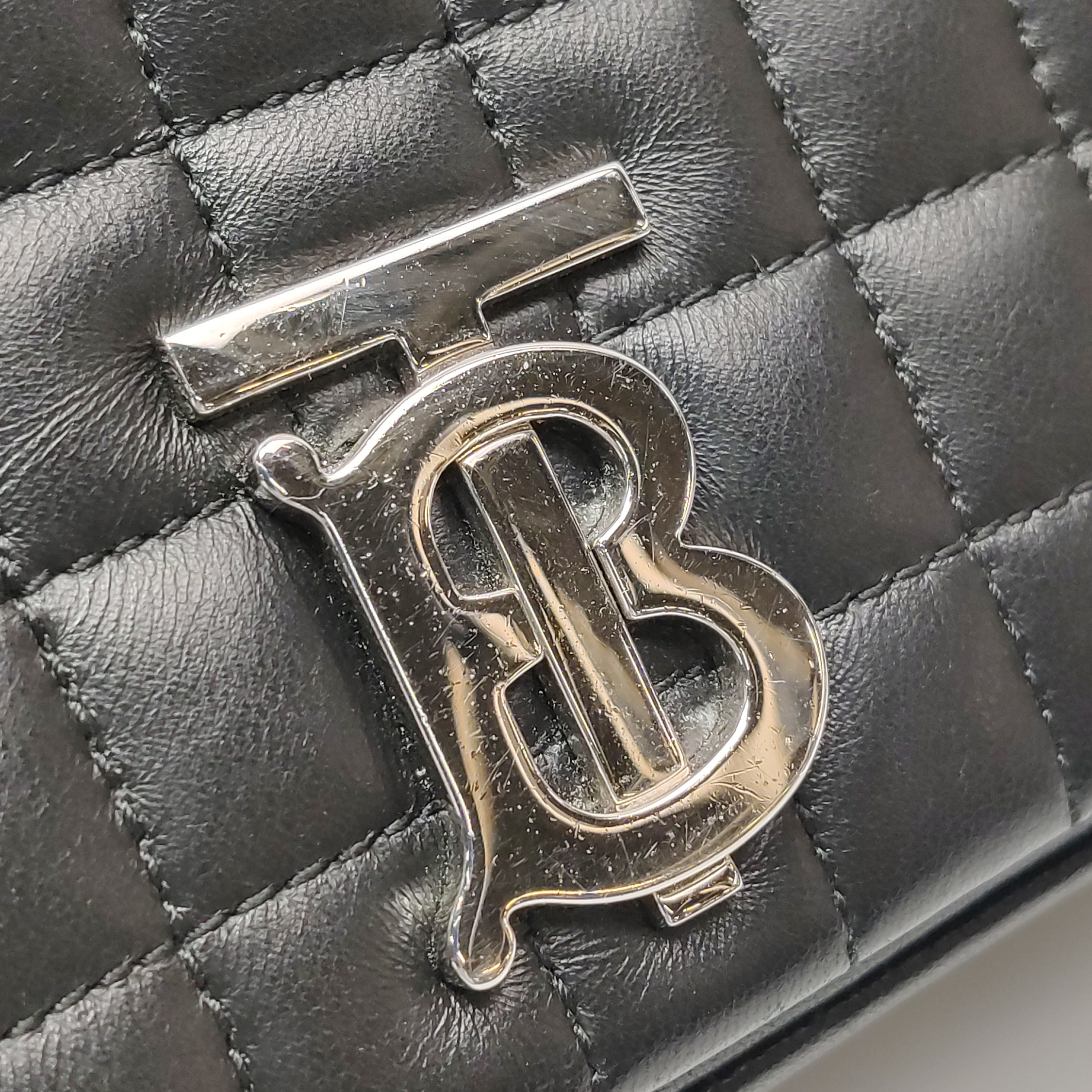 Burberry Lola Shoulder Bag Quilted Lambskin Small — photo 15 of 19