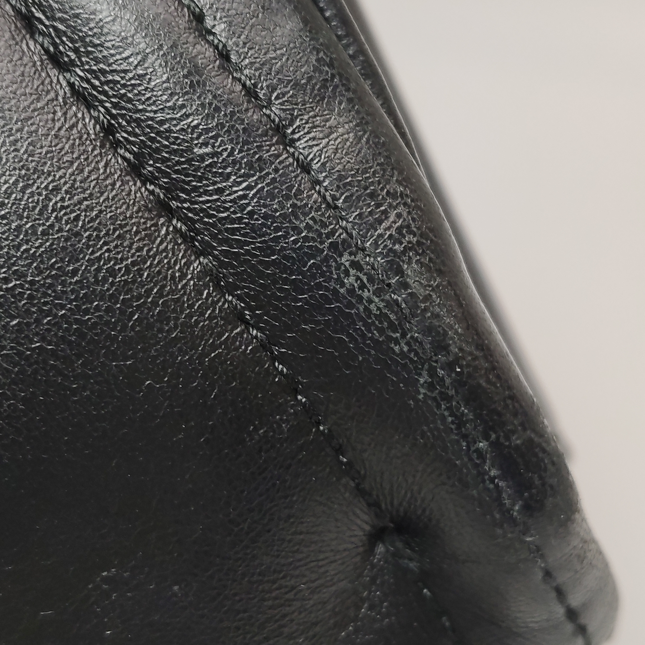 Burberry Lola Shoulder Bag Quilted Lambskin Small — photo 14 of 19