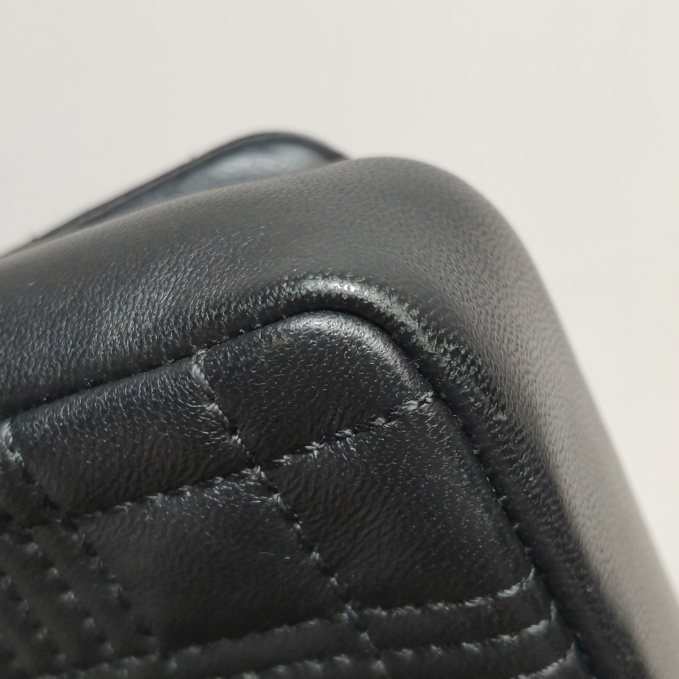 Burberry Lola Shoulder Bag Quilted Lambskin Mini — photo 14 of 15