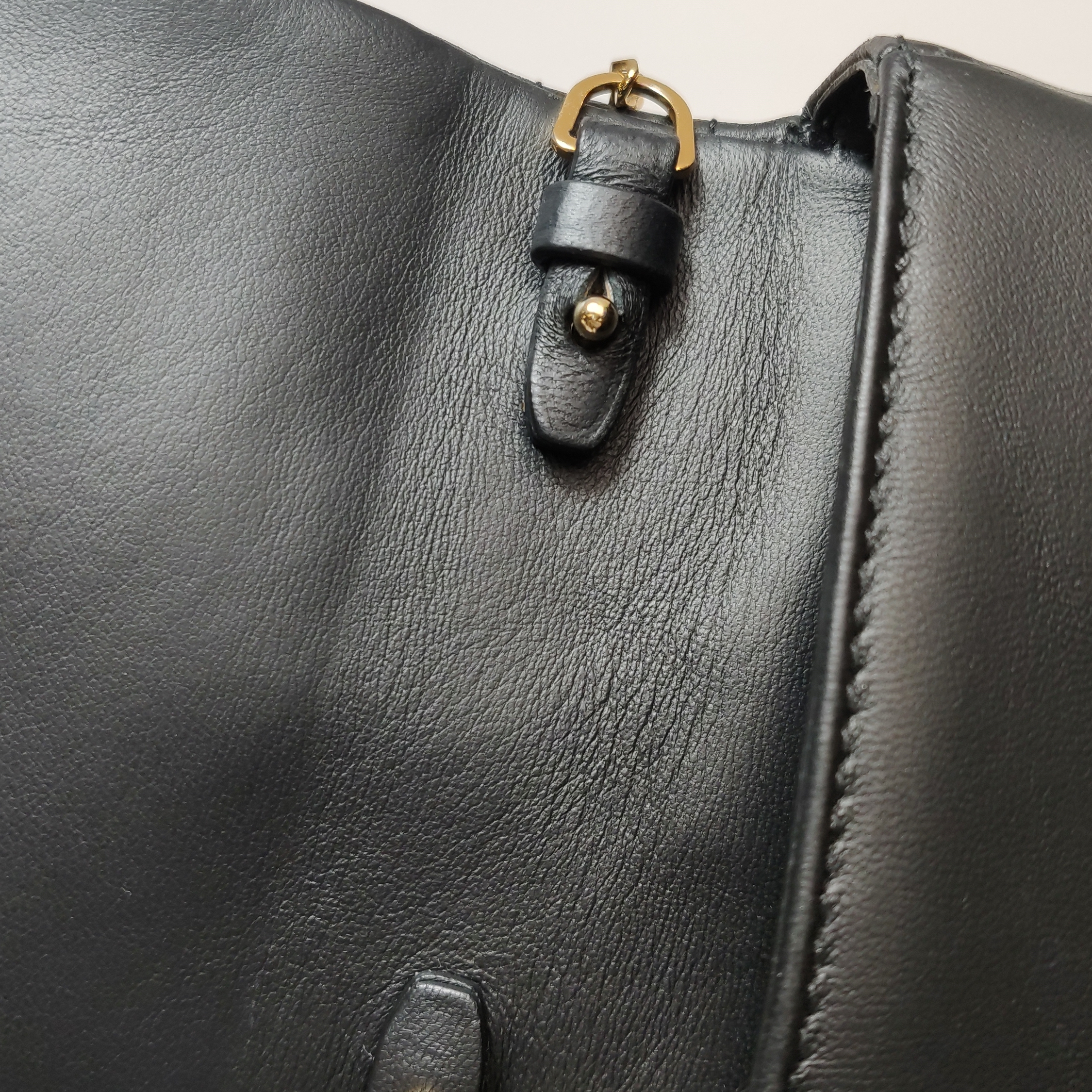 Burberry Lola Shoulder Bag Quilted Lambskin Mini — photo 8 of 15