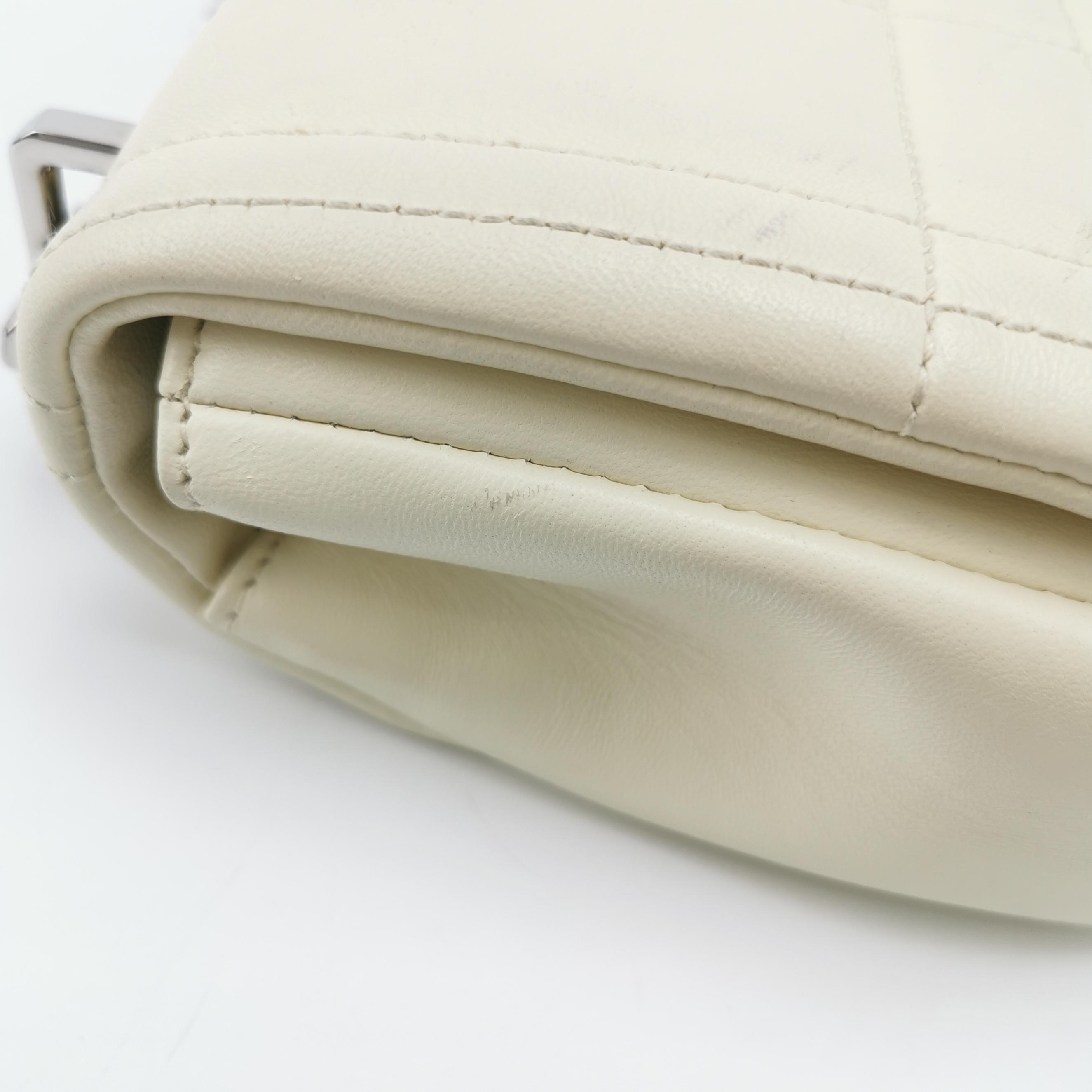 Burberry Lola Shoulder Bag Quilted Lambskin Small — photo 11 of 13