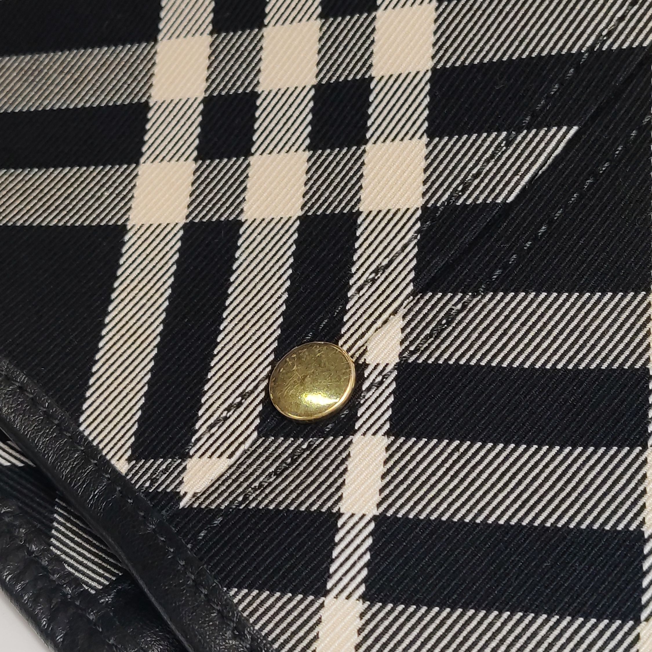 Burberry East-West Tote Vintage Check Canvas — photo 9 of 17