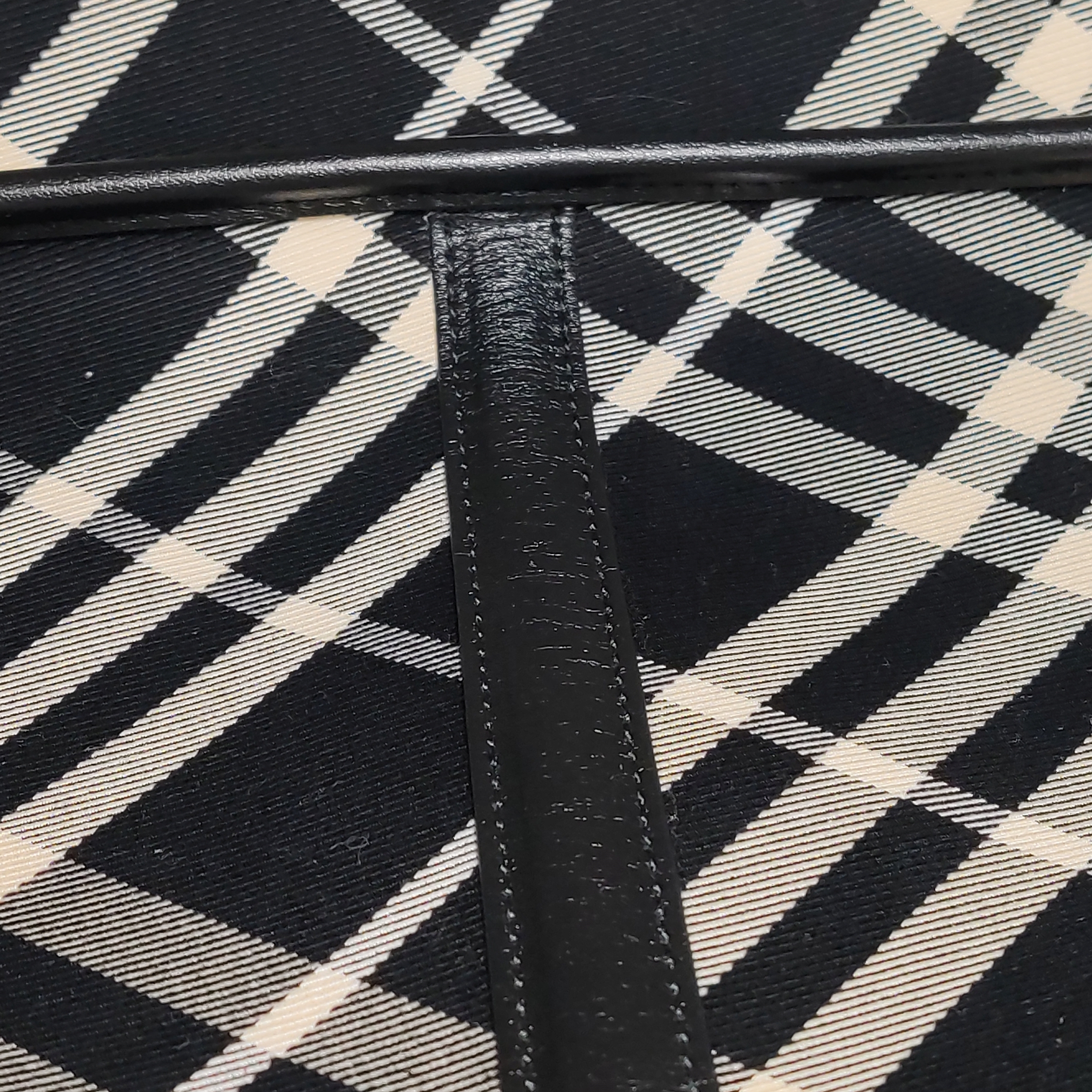 Burberry East-West Tote Vintage Check Canvas — photo 10 of 17