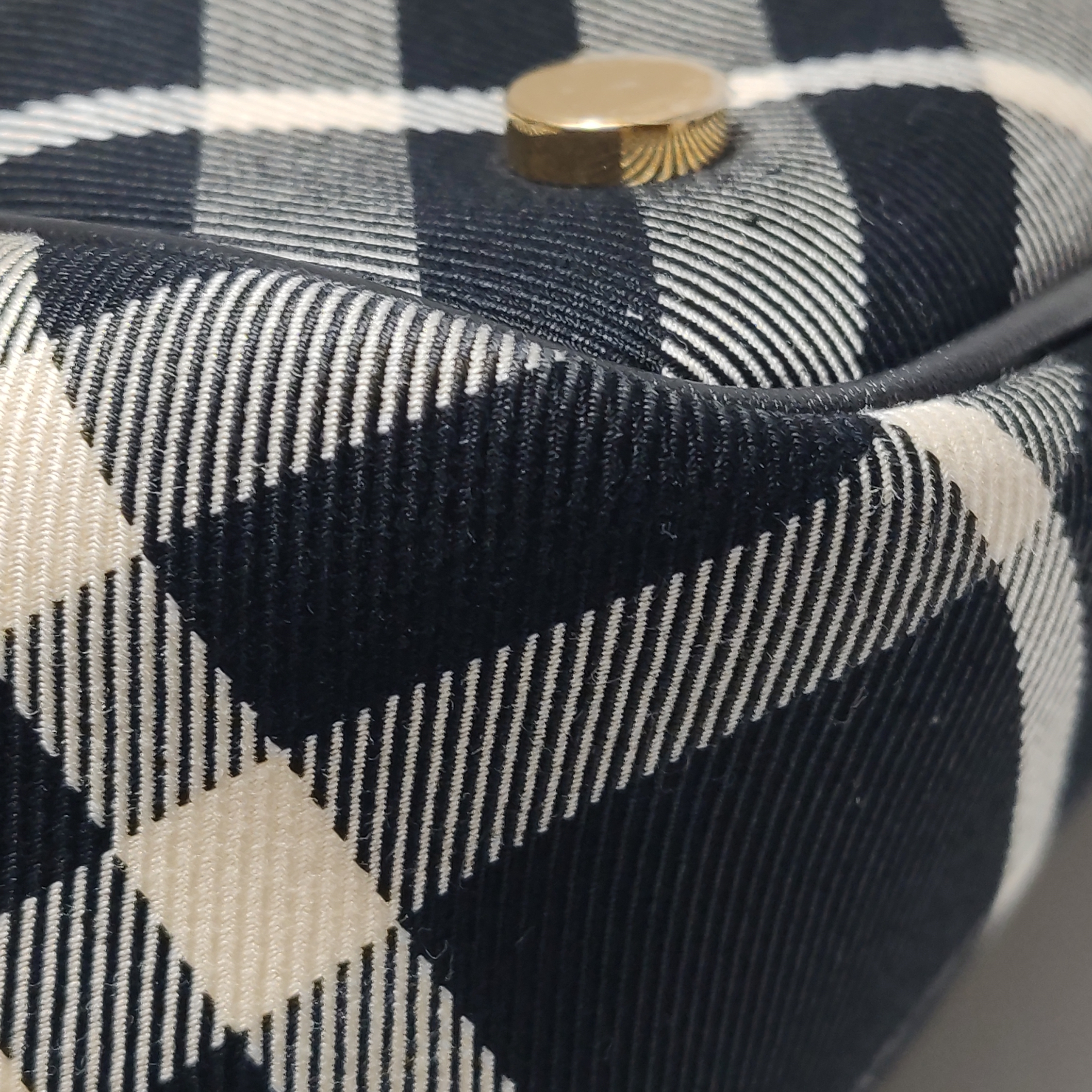 Burberry East-West Tote Vintage Check Canvas — photo 11 of 17