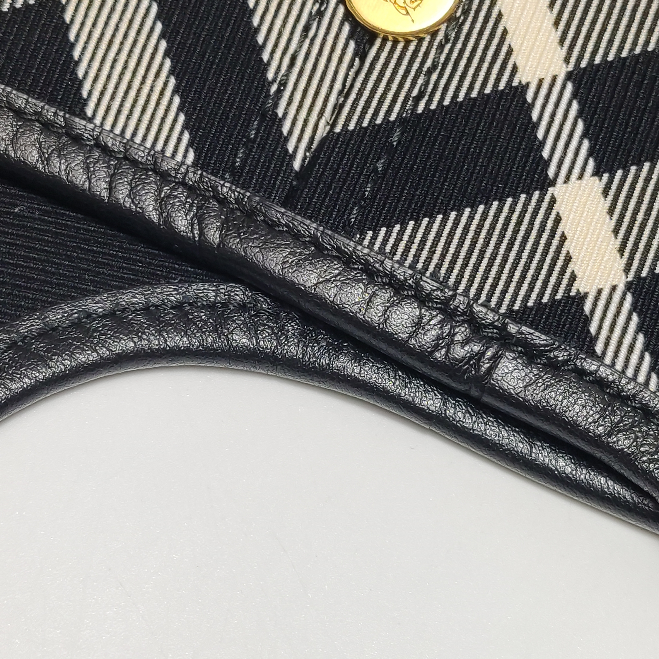 Burberry East-West Tote Vintage Check Canvas — photo 14 of 17