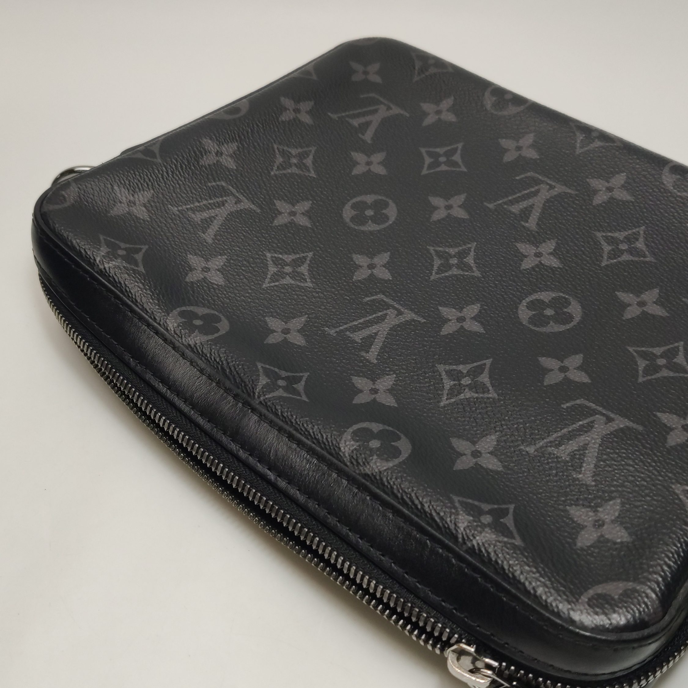 Louis Vuitton(LV) Trio Messenger Bag Reverse Monogram Eclipse Canvas — photo 9 of 15