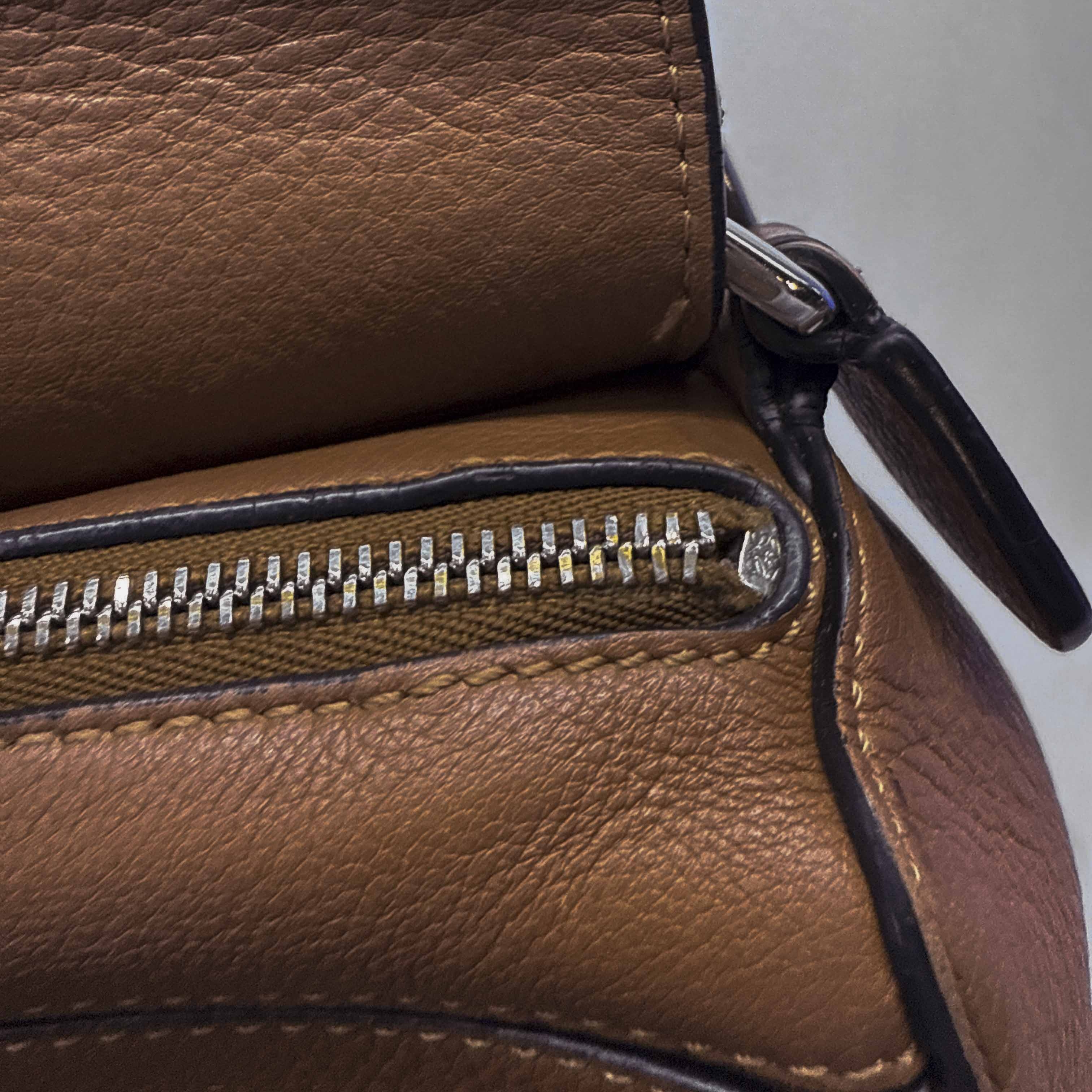 Loewe Puzzle Bag Leather Mini — photo 14 of 19