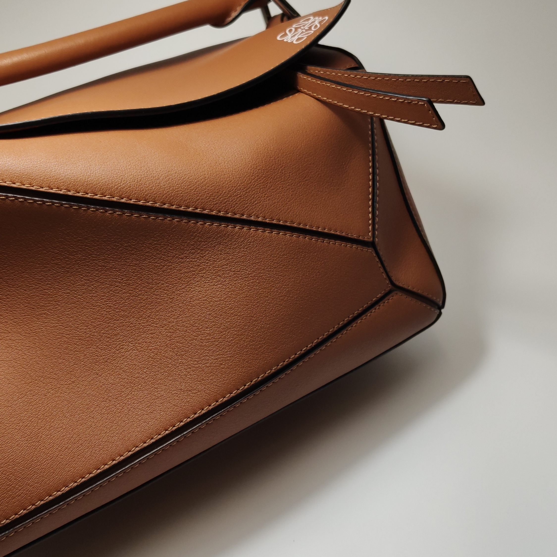Loewe Puzzle Bag Leather Medium — photo 9 of 15