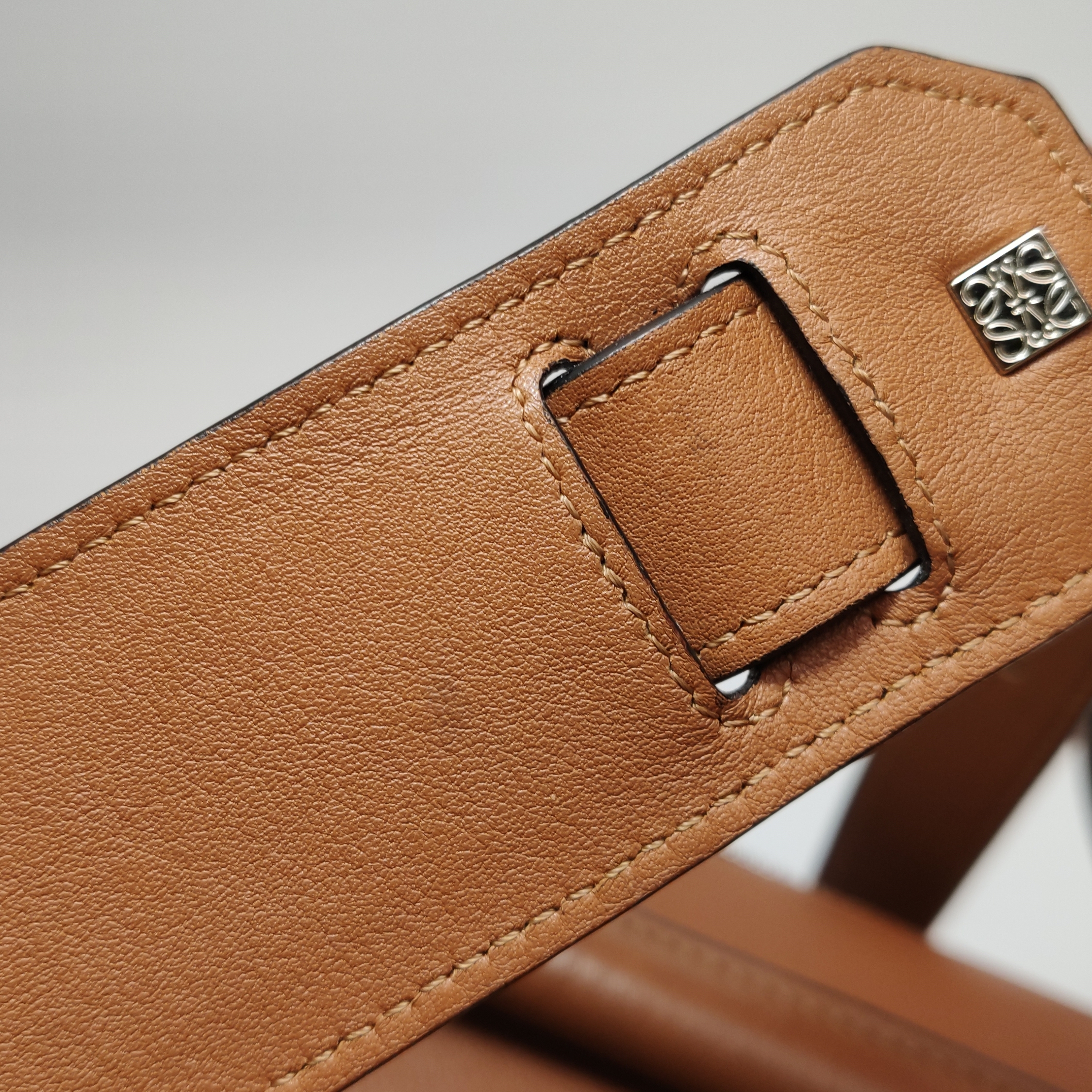 Loewe Puzzle Bag Leather Medium — photo 12 of 15