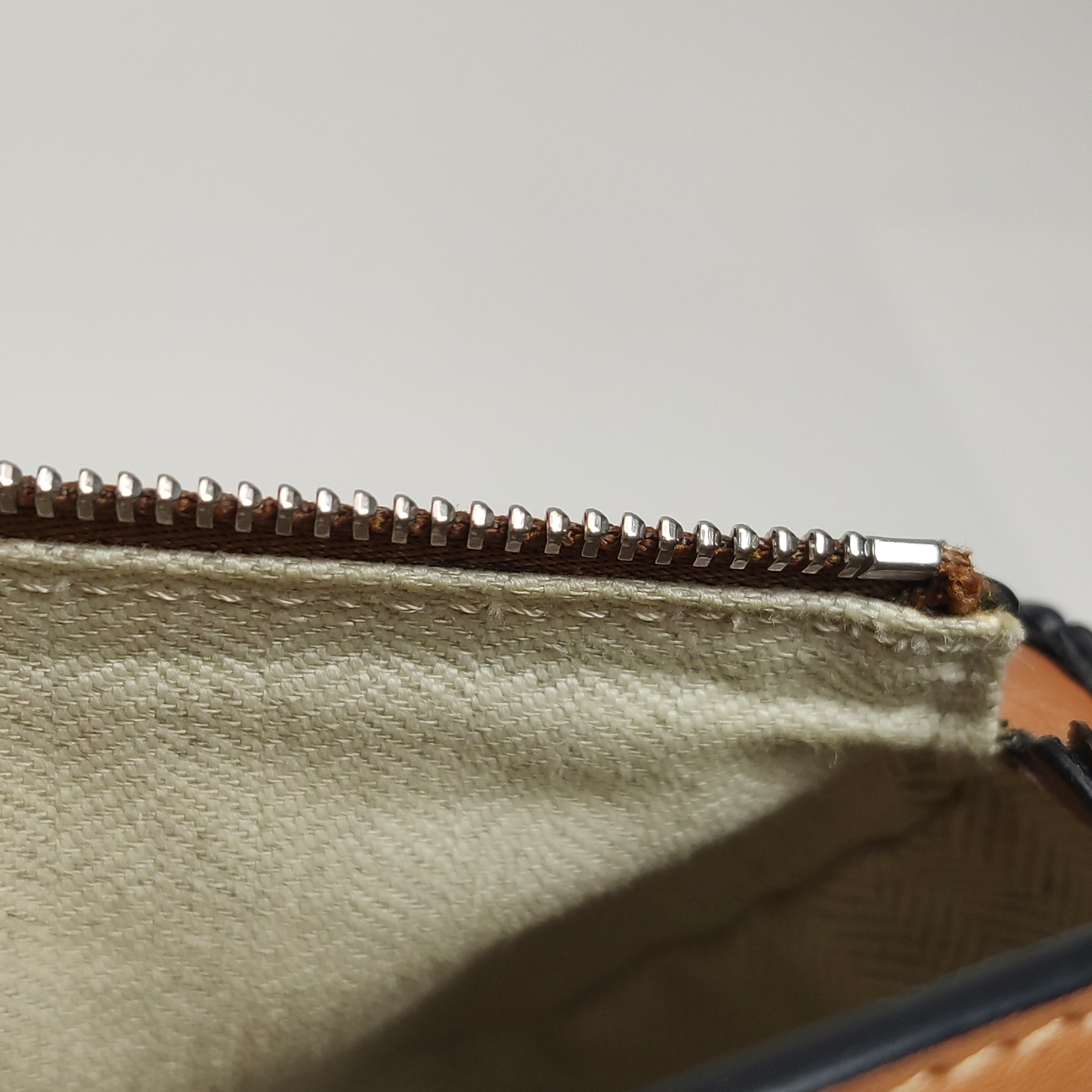 Loewe Puzzle Bag Leather Mini — photo 14 of 17